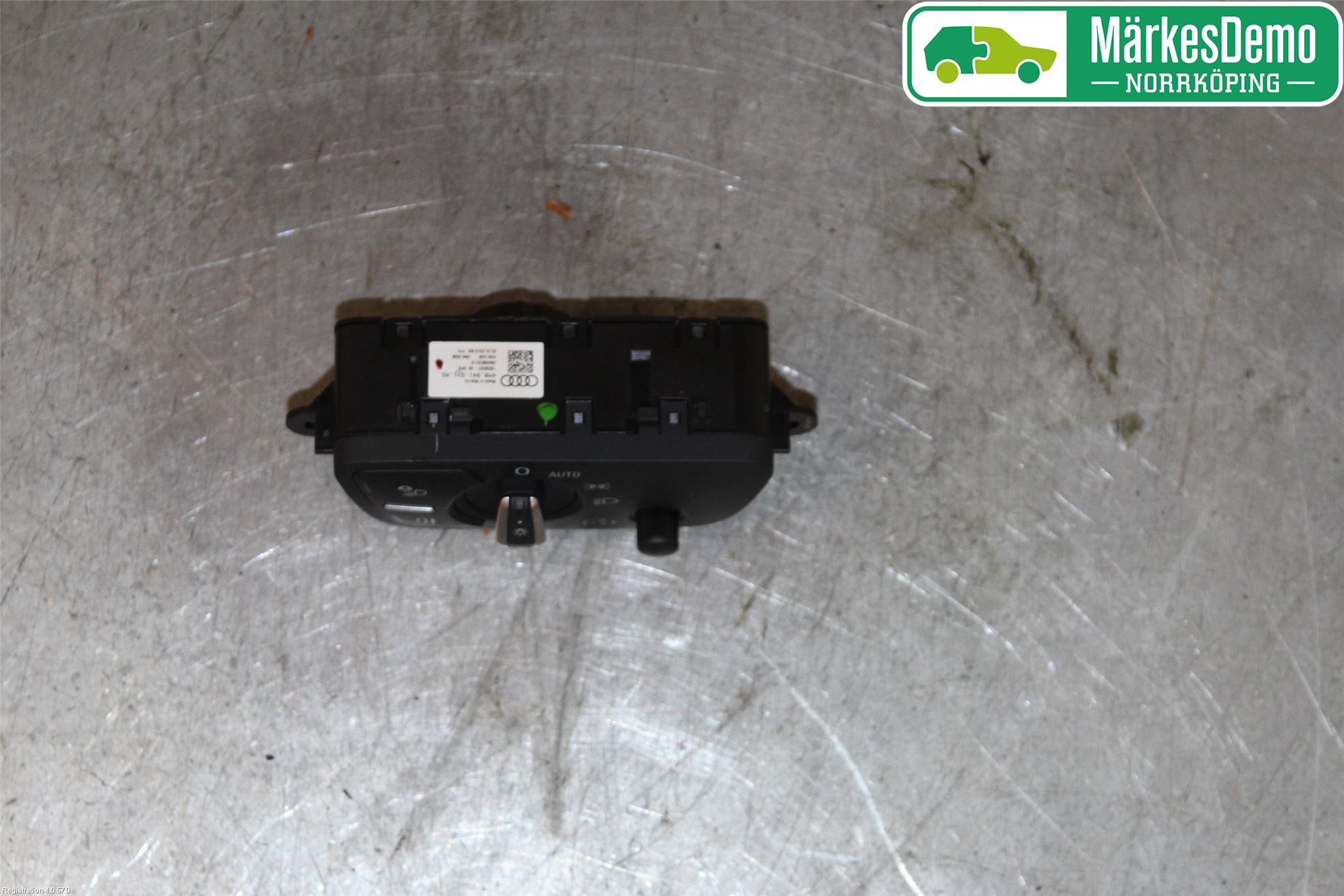 Audi Q5/SQ5 17- Bryter Hovedlys