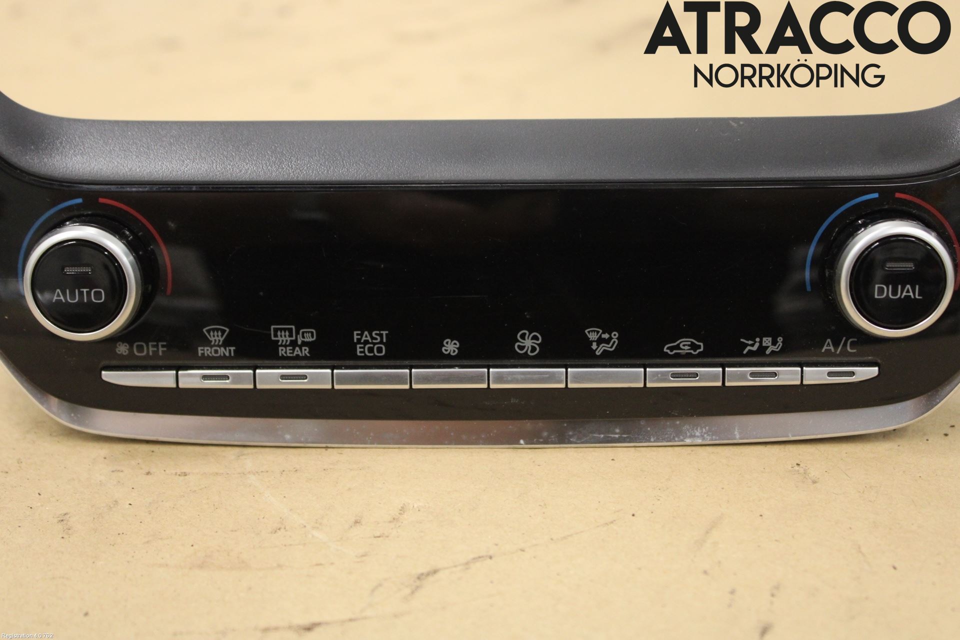 Toyota COROLLA 19- Varmeapparat Panel(Regulering)