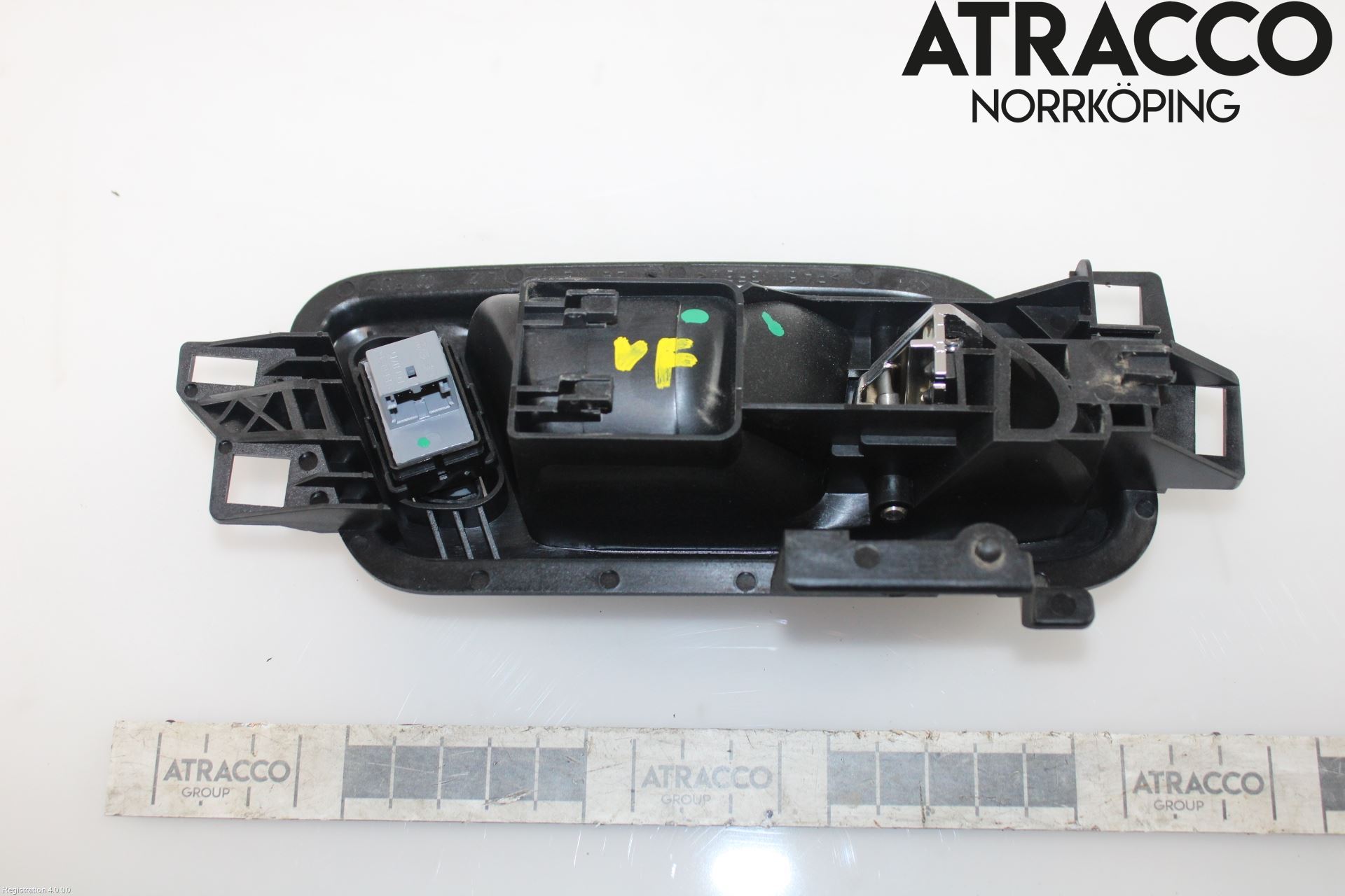Volkswagen VW AMAROK 2H 10-22 Innr Dørhandtak V Indre