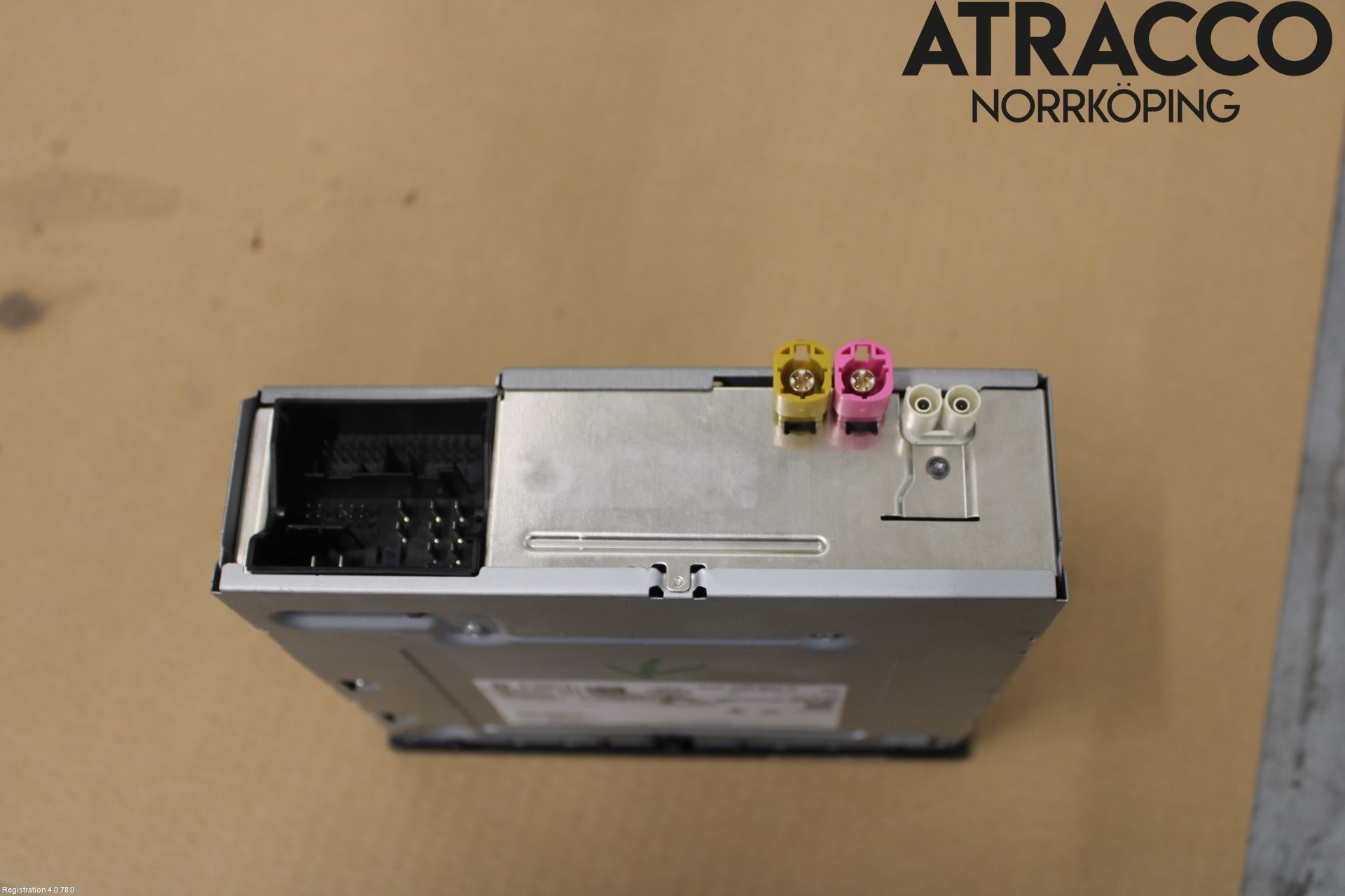 Volkswagen VW GOLF SPORTSVAN 15-20 Stereo Radio Med Cd
