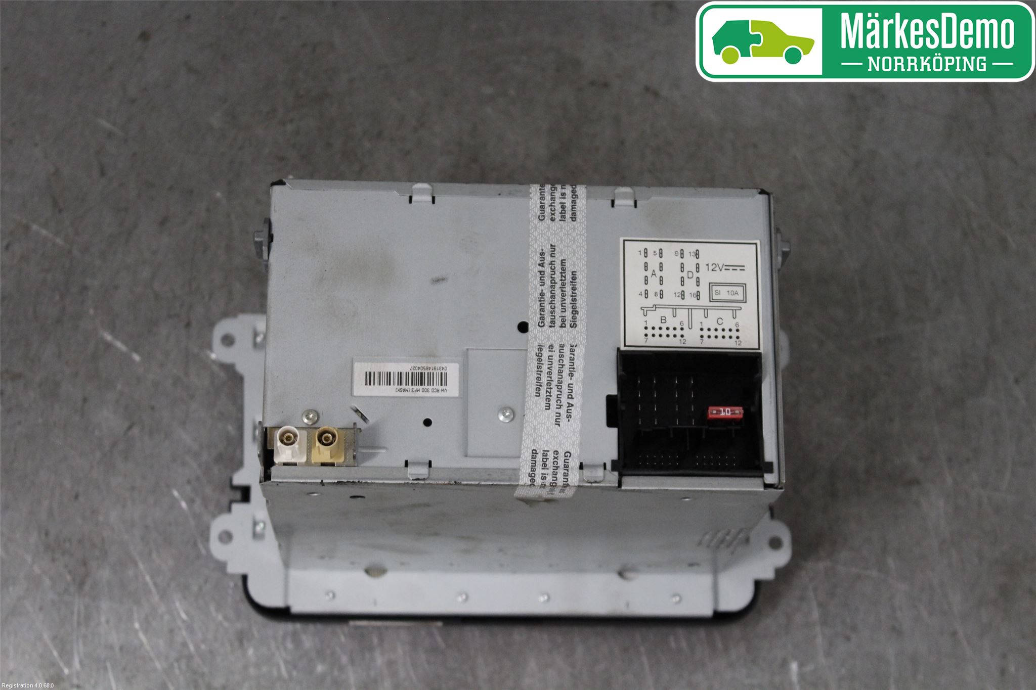 Volkswagen VW CADDY      04-10 Stereo Radio Med Cd