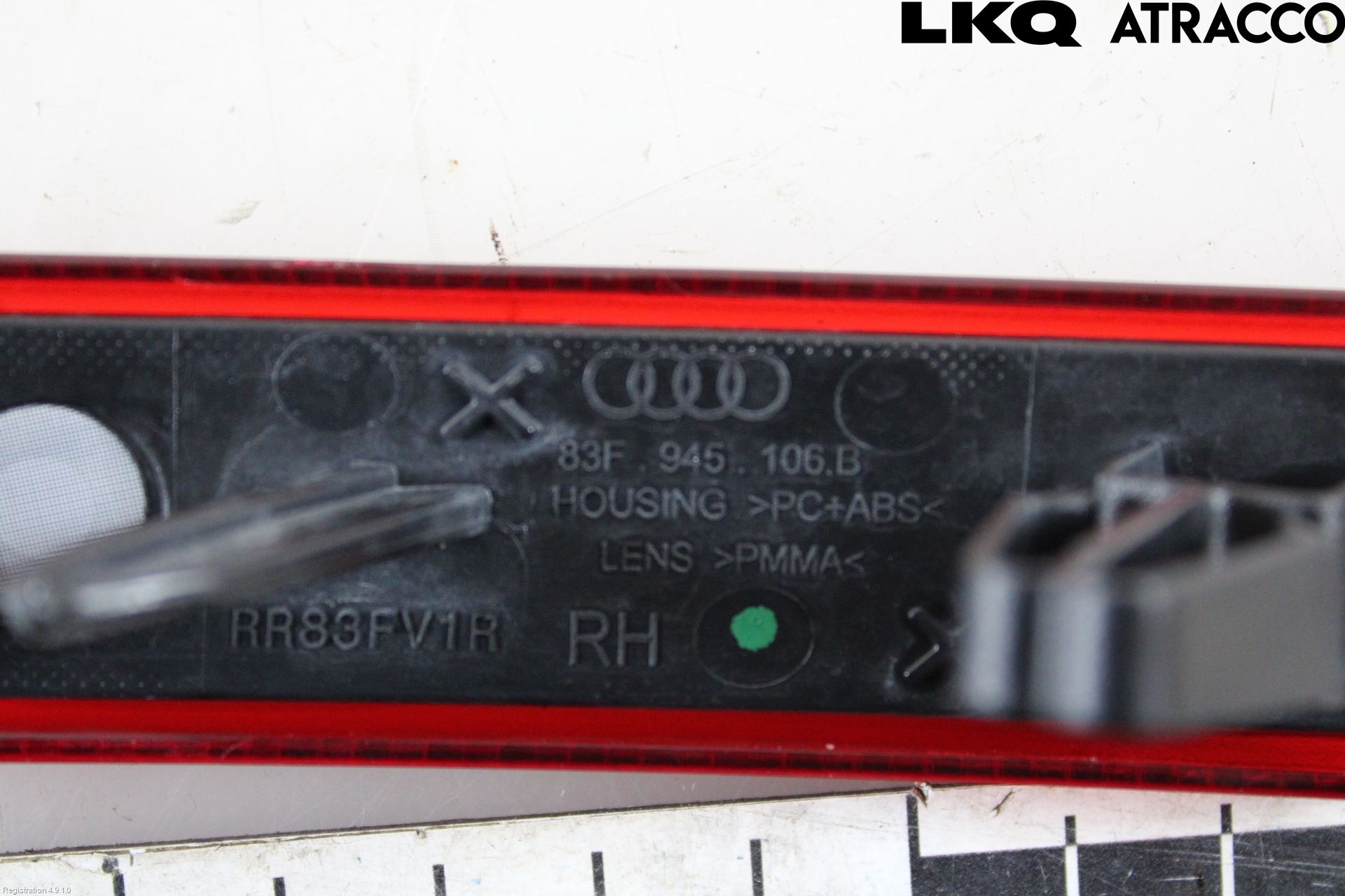 Audi Q3 F3 19- Refleks Bak