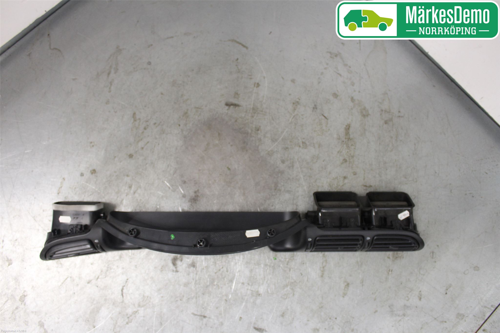 Peugeot 406     96-99 Dashbord Kanal - Dyse