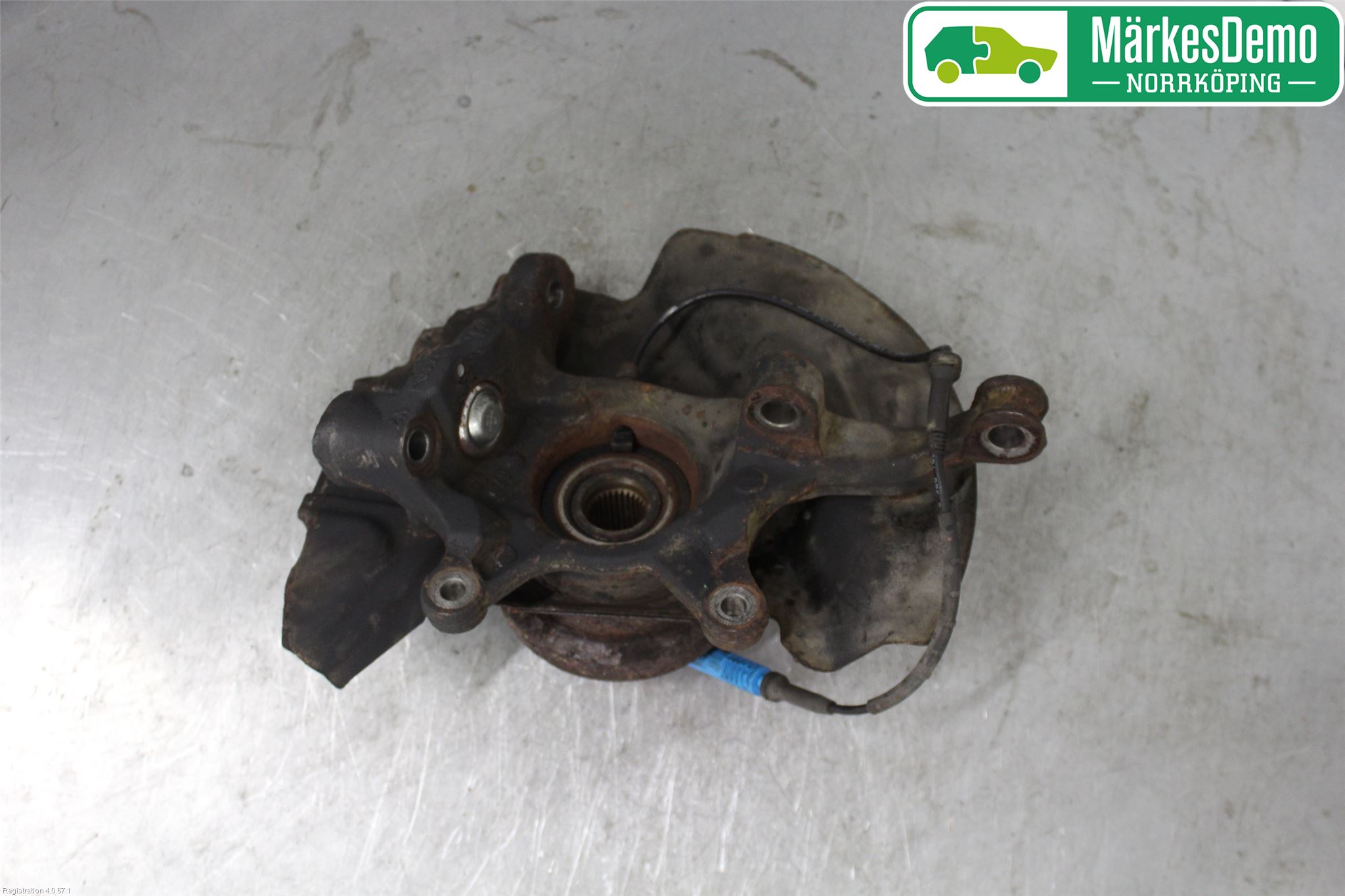 BMW X5 E53     99-06 Spindel Hf