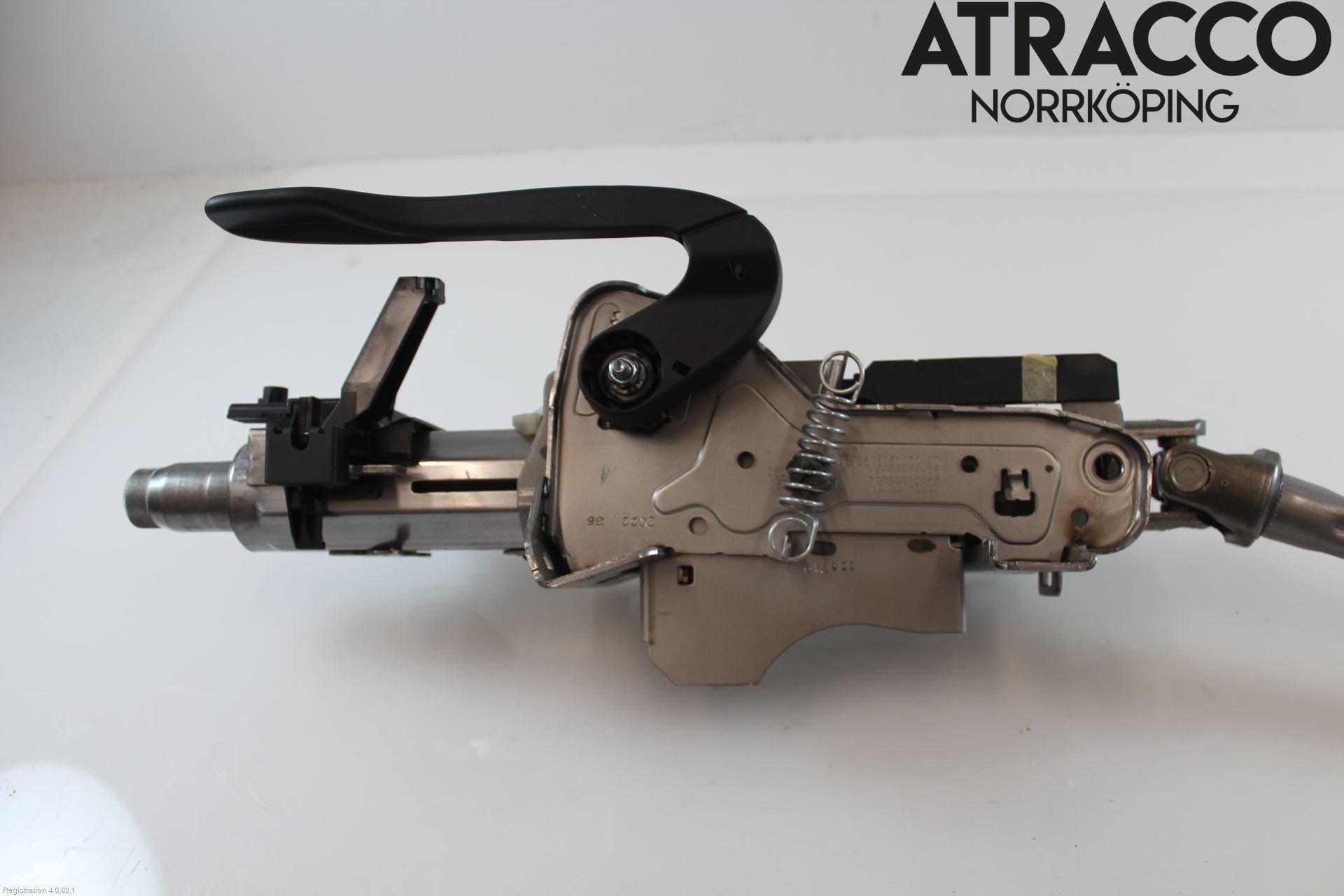 Audi Q3 F3 19- Rattakselaggregat Justerbart