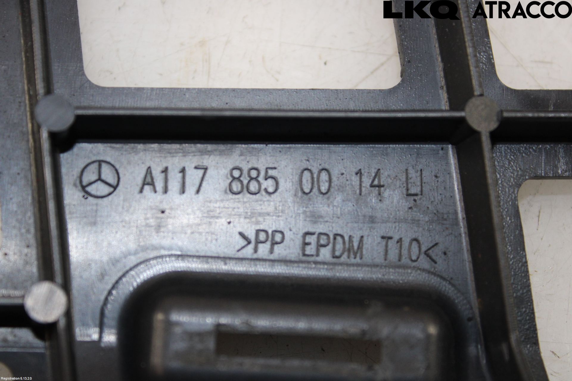 Mercedes-Benz MB CLA-KLASS (C117/X117) 13-19 Støtfangerfeste Bak Venstre