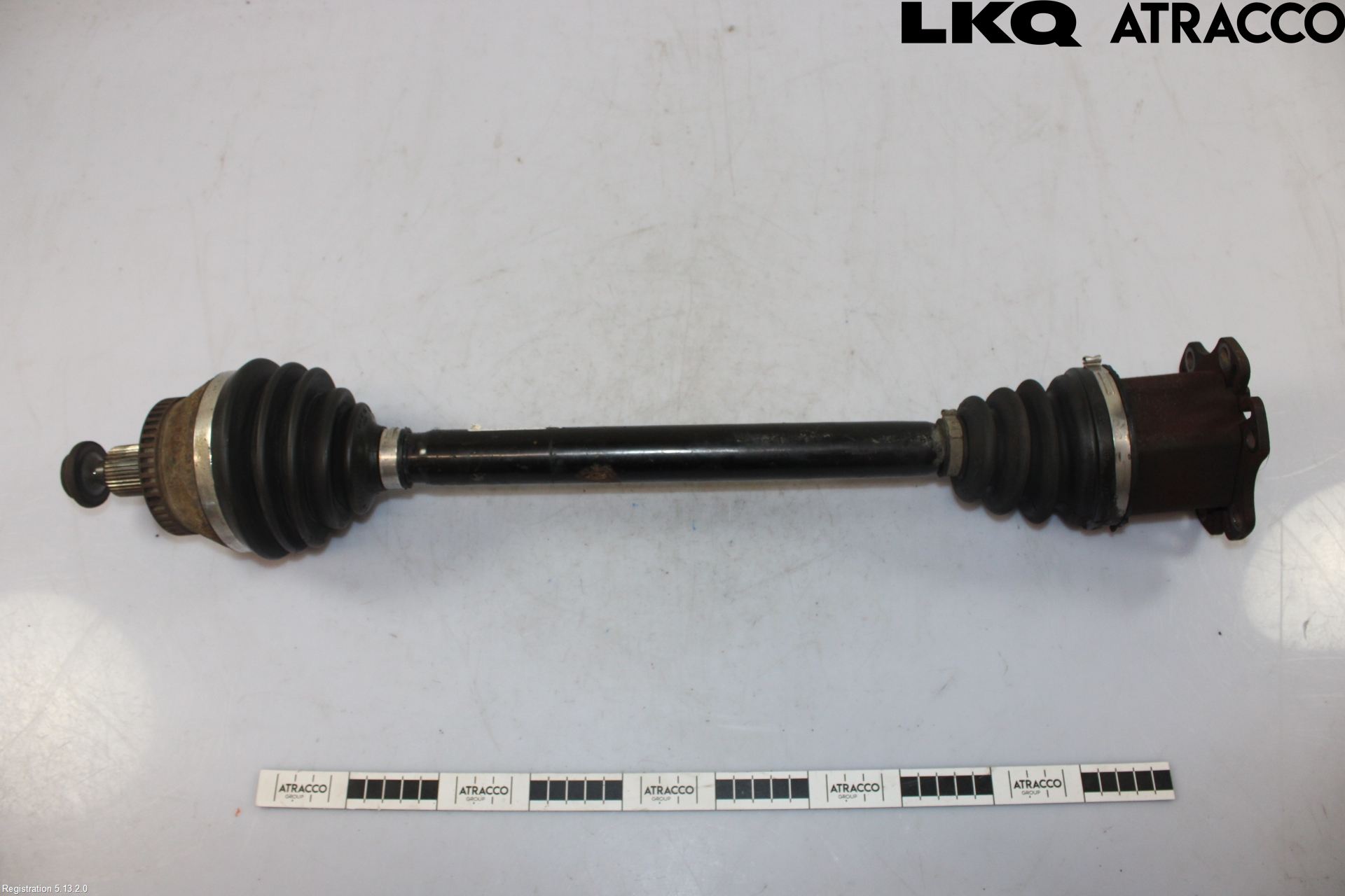 Audi A4/S4 05-07 Drivaksel Foran Kompl Høyre