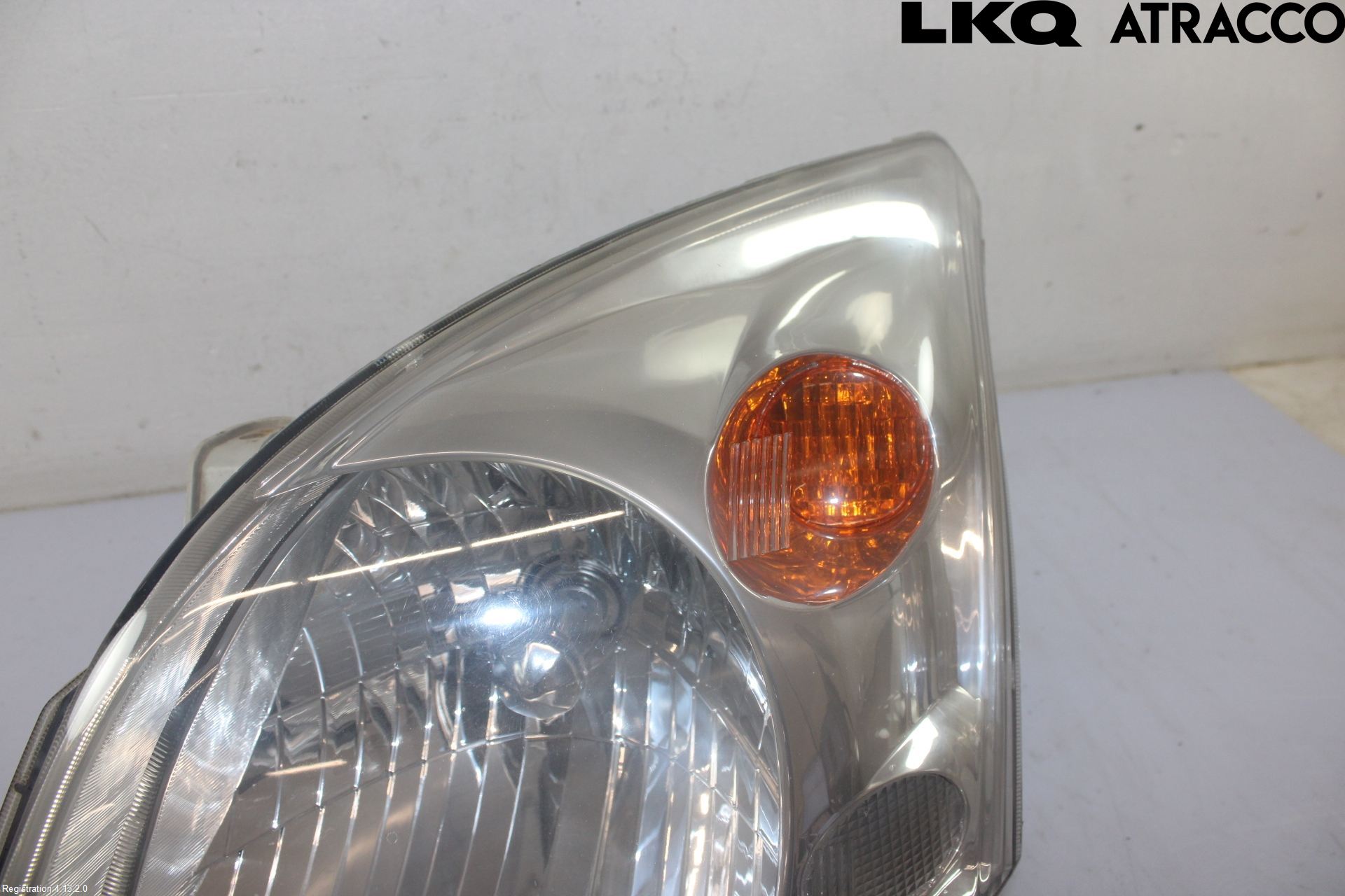 Toyota LANDCRUISER J120 02-09 Frontlykt Venstre