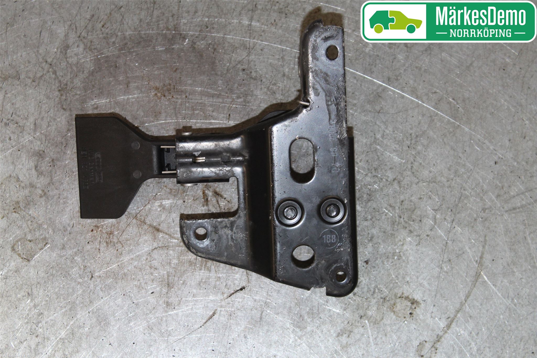 Audi A4/S4 05-07 Panser Stormkrok