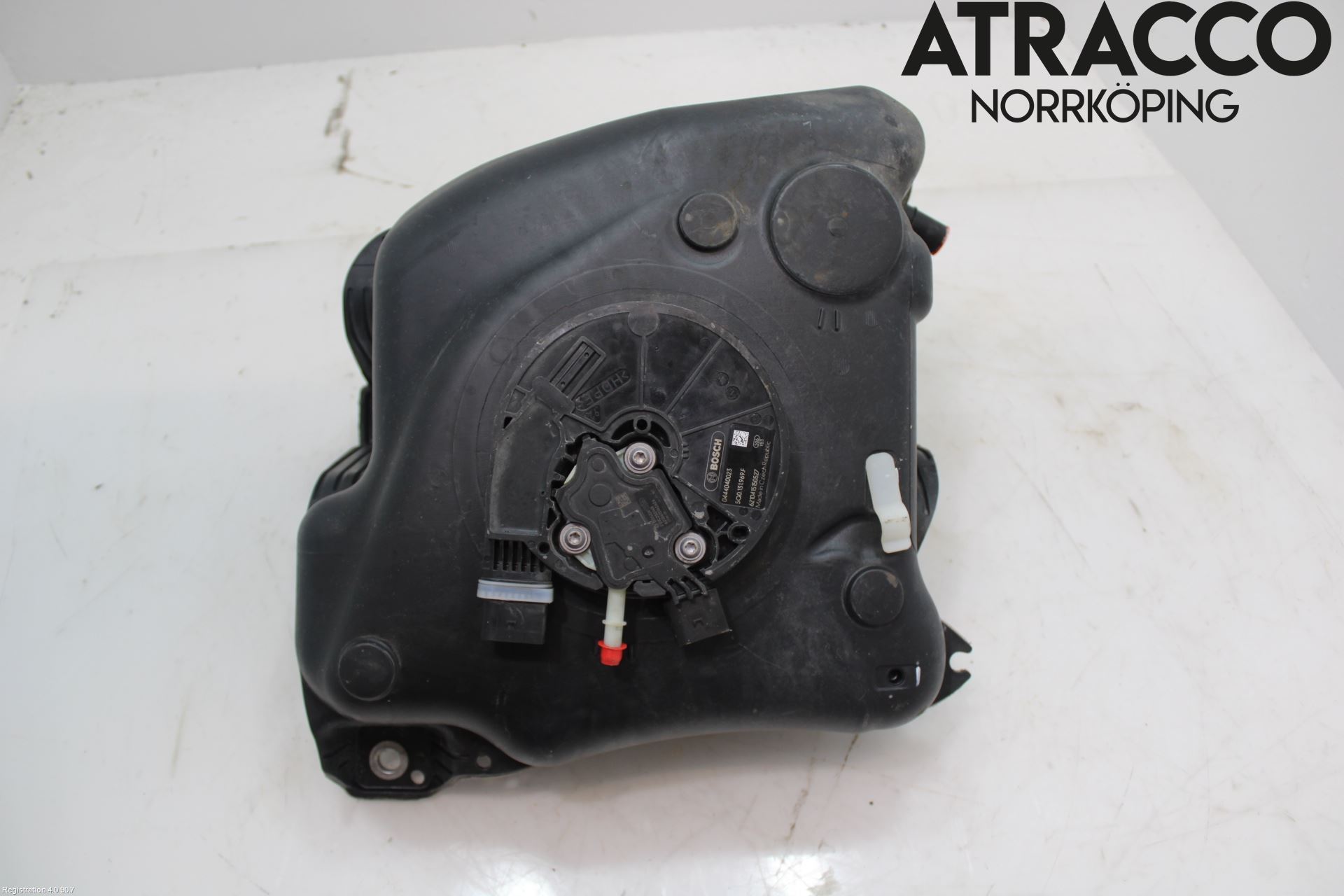 Volkswagen VW PASSAT 20-24 Adblue Tank