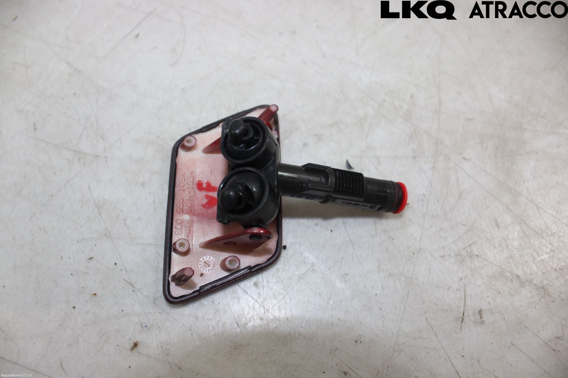 Volkswagen VW POLO 05-09 Spylerdyse Frontlykter