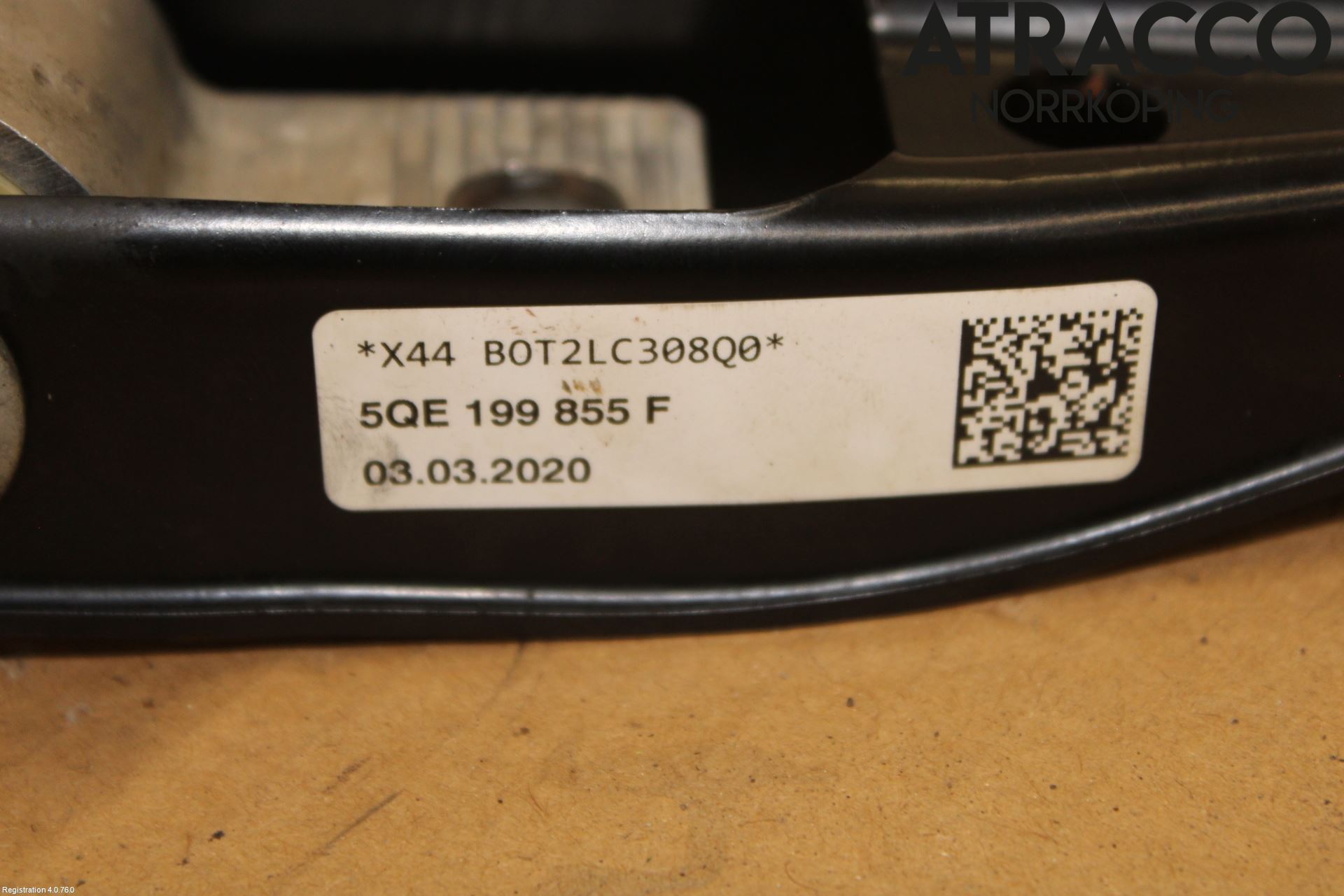 Volkswagen VW GOLF / E-GOLF VII 13-20 Motor Feste Stål-Alu