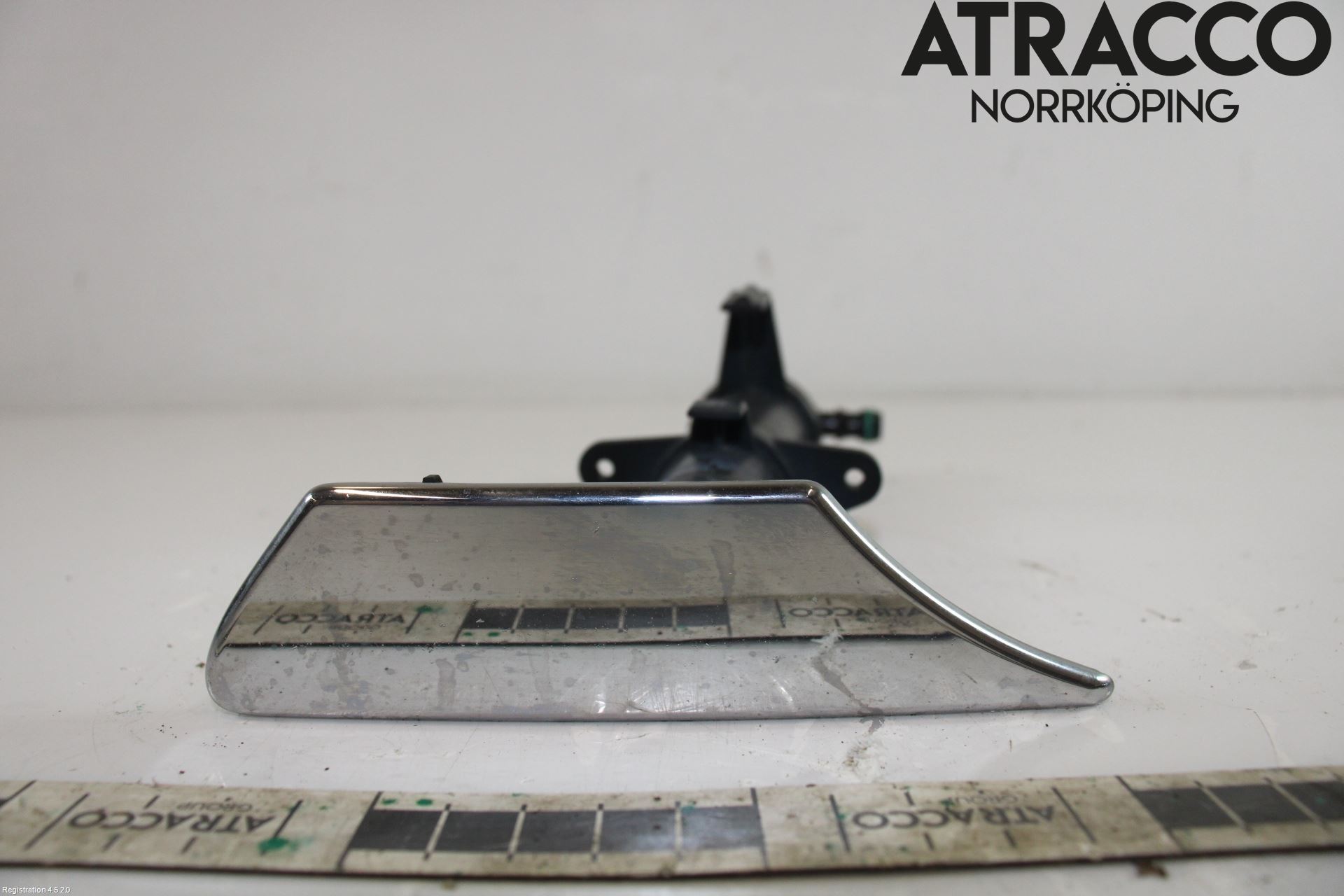 Ford KUGA 08-12 Spylerdyse Frontlykter