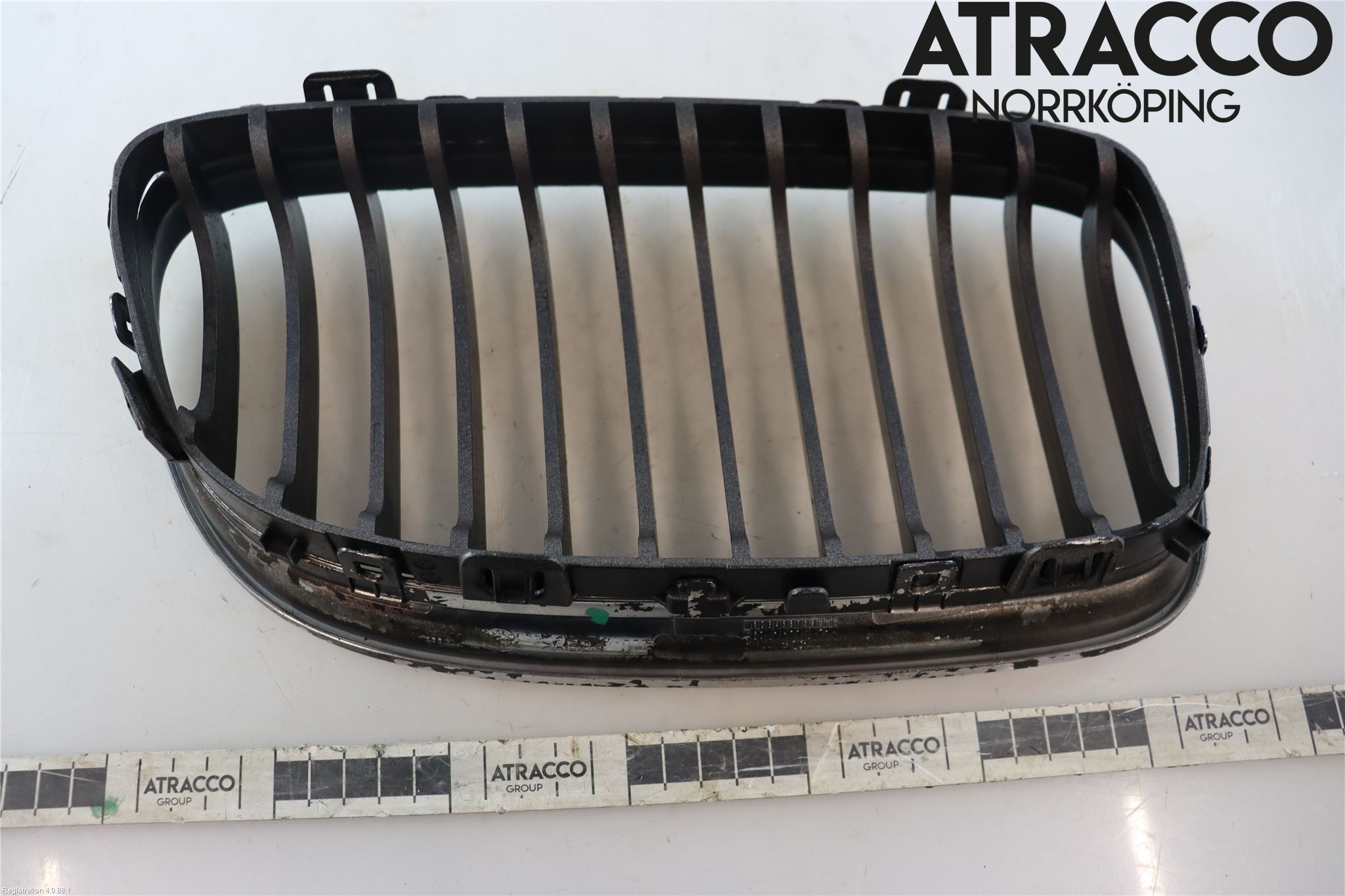 BMW 3 E90/91 SED/TOU 05-12 Grilldel Venstre