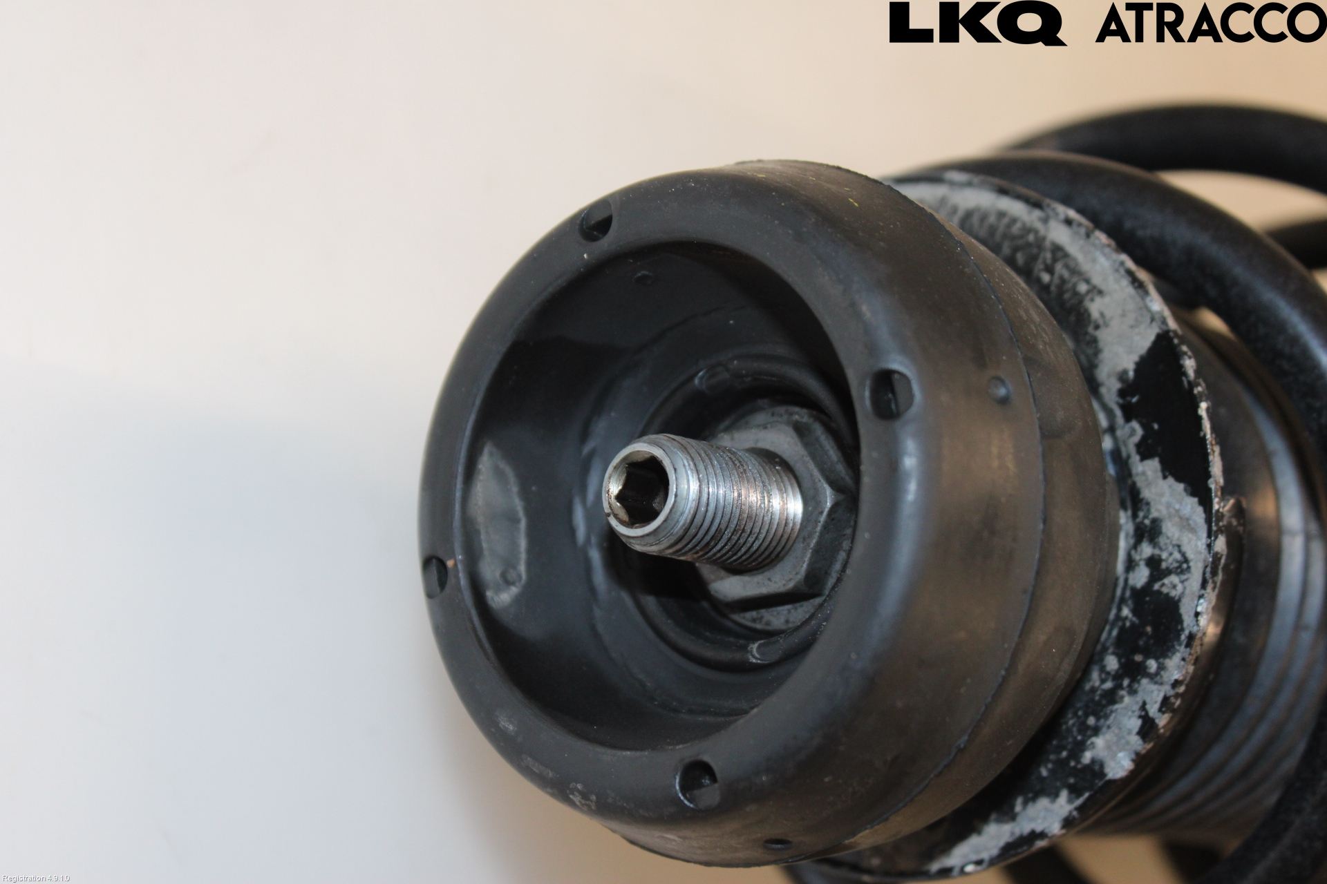 Volkswagen VW POLO 10-17 Fjærbein Foran Høyre