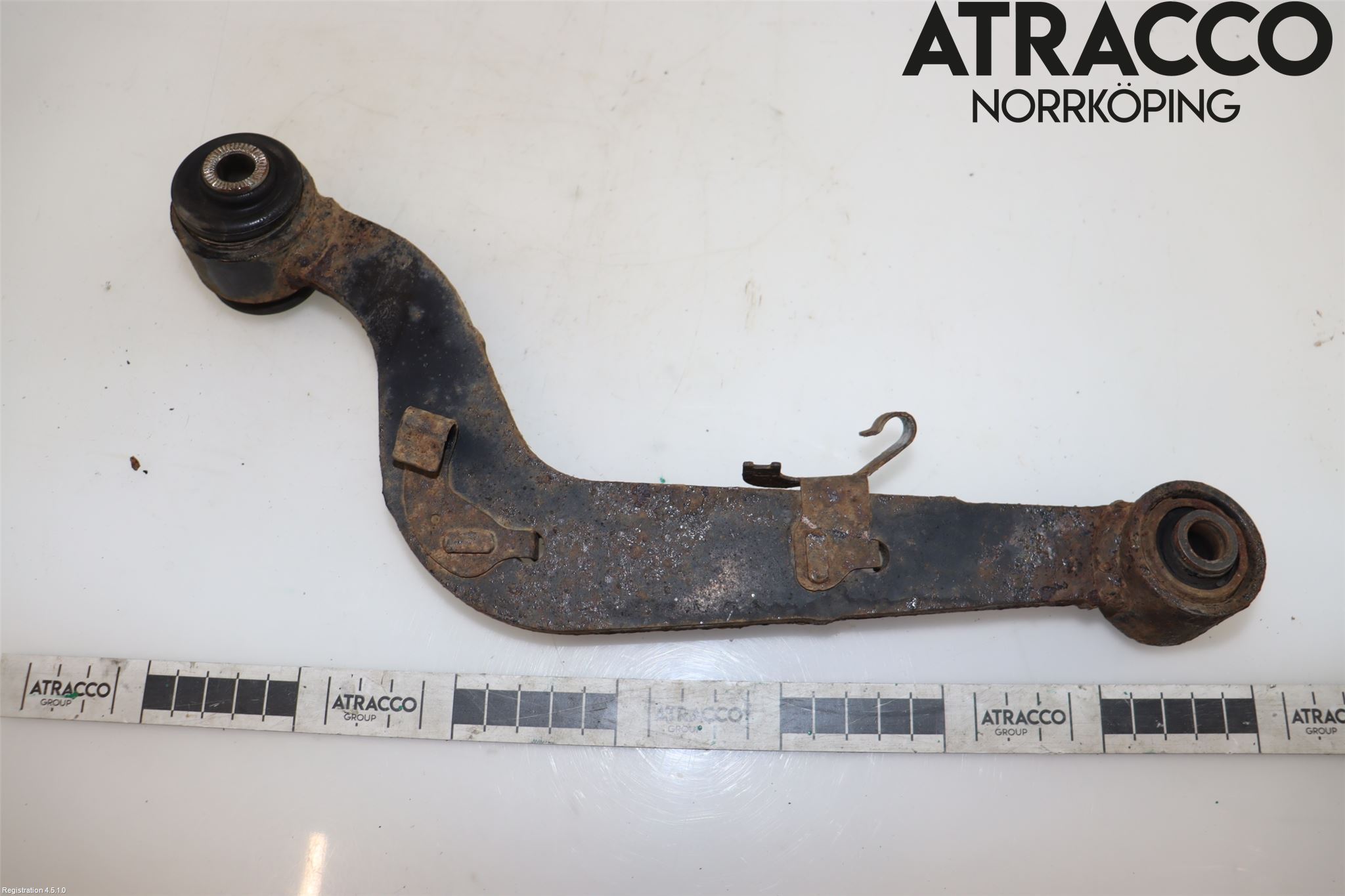 Toyota RAV4 13-18 Bærearm Bak Høyre Øvre