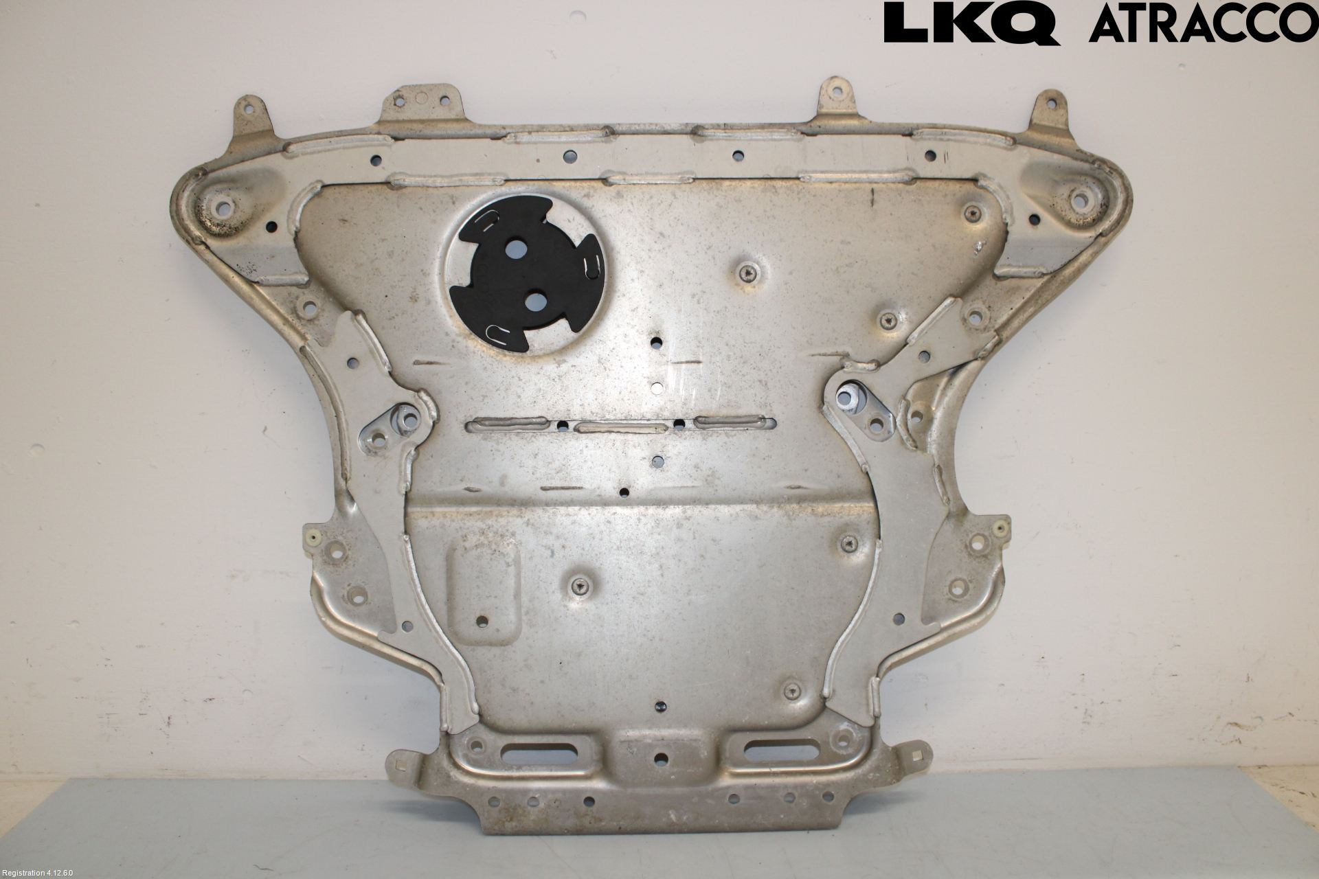 BMW 5 G30/G31/F90 17-23 Bunnplate U Motor-Gear-Dørk