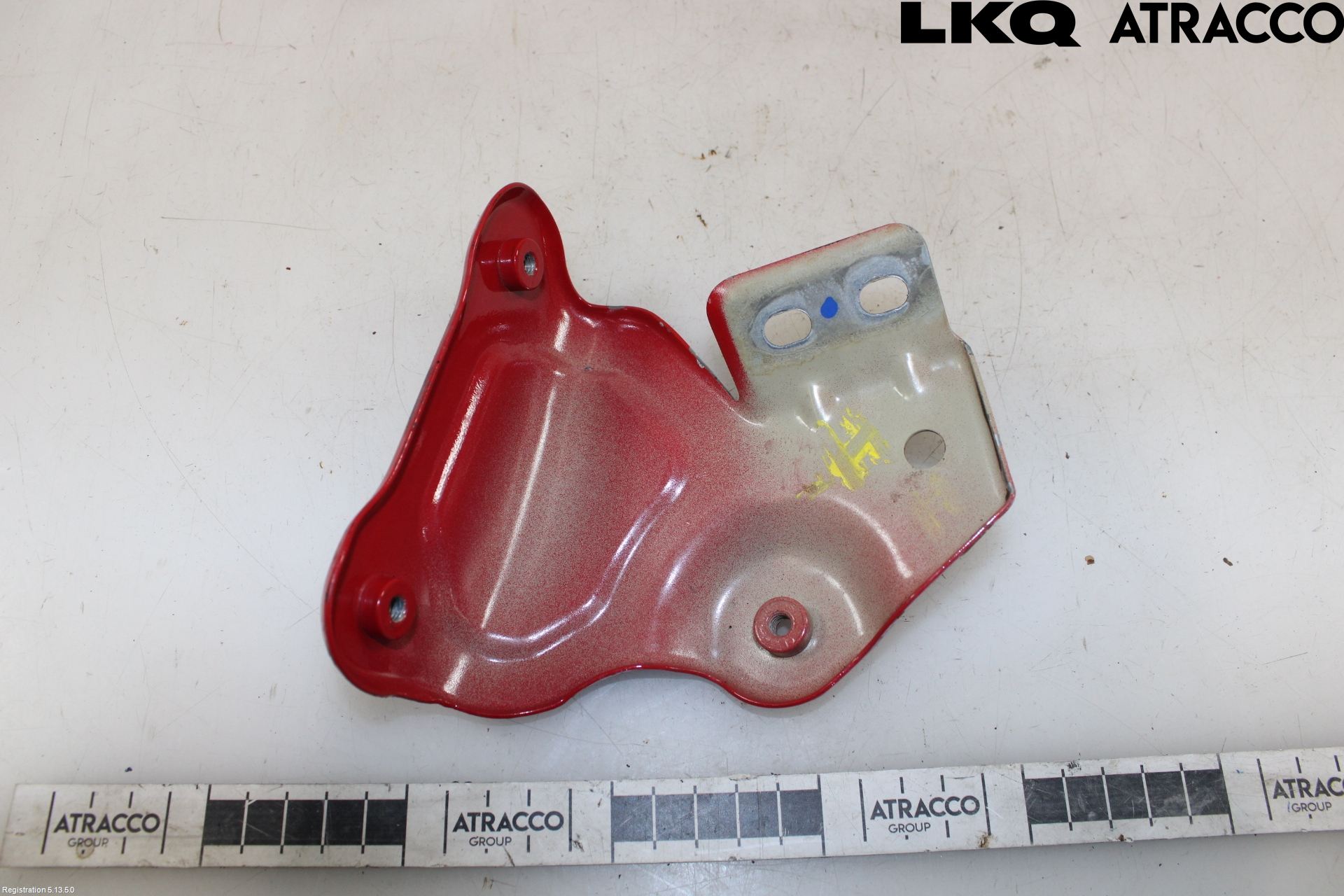 Skoda FABIA 15-21 Fenderfeste Foran Høy