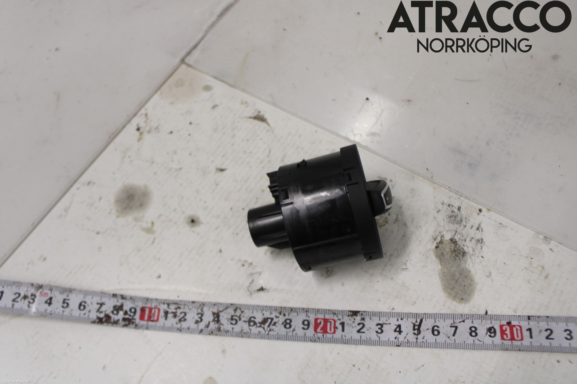 Volkswagen VW POLO 10-17 Bryter Hovedlys