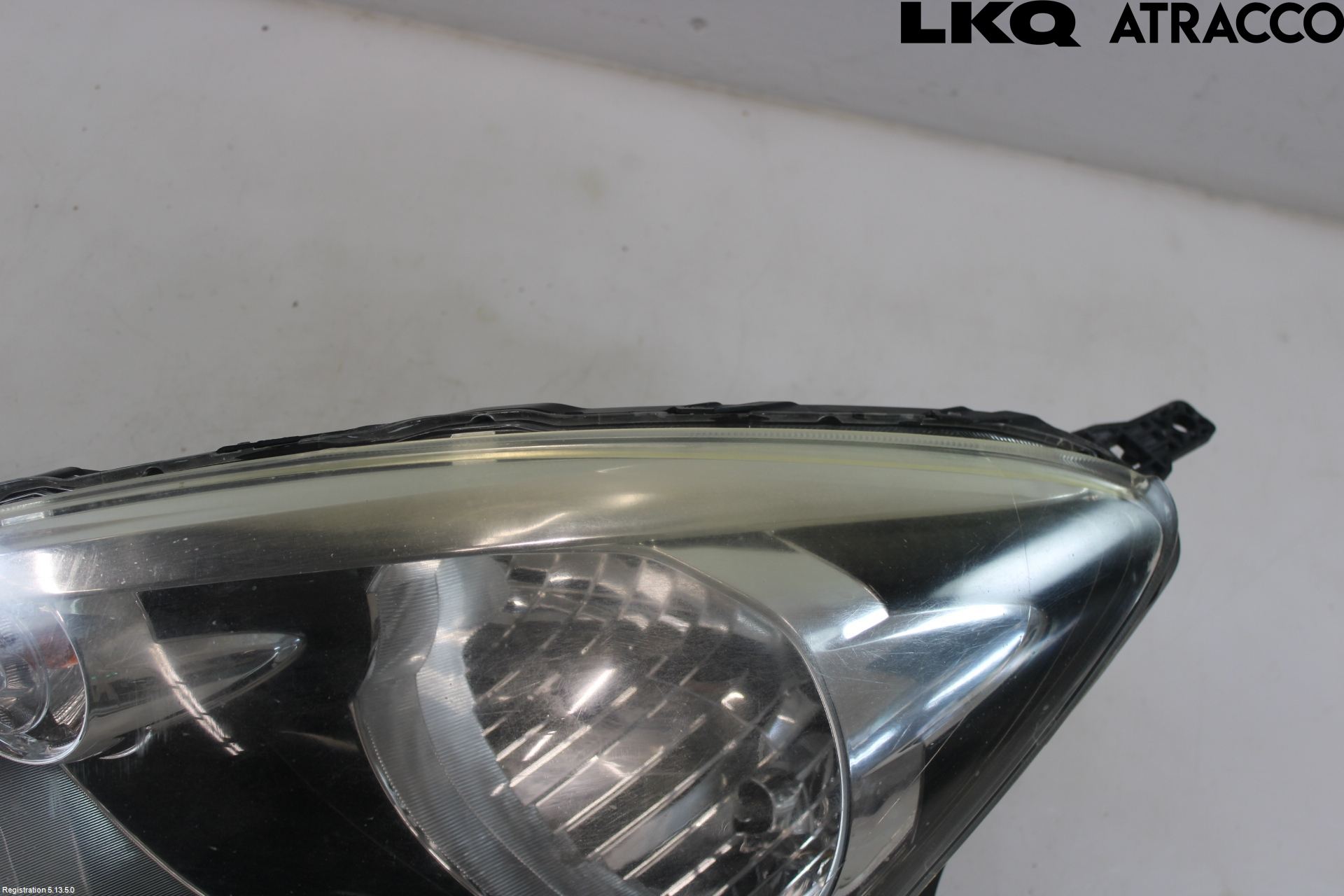 Nissan MICRA 11-16 Frontlykt Venstre