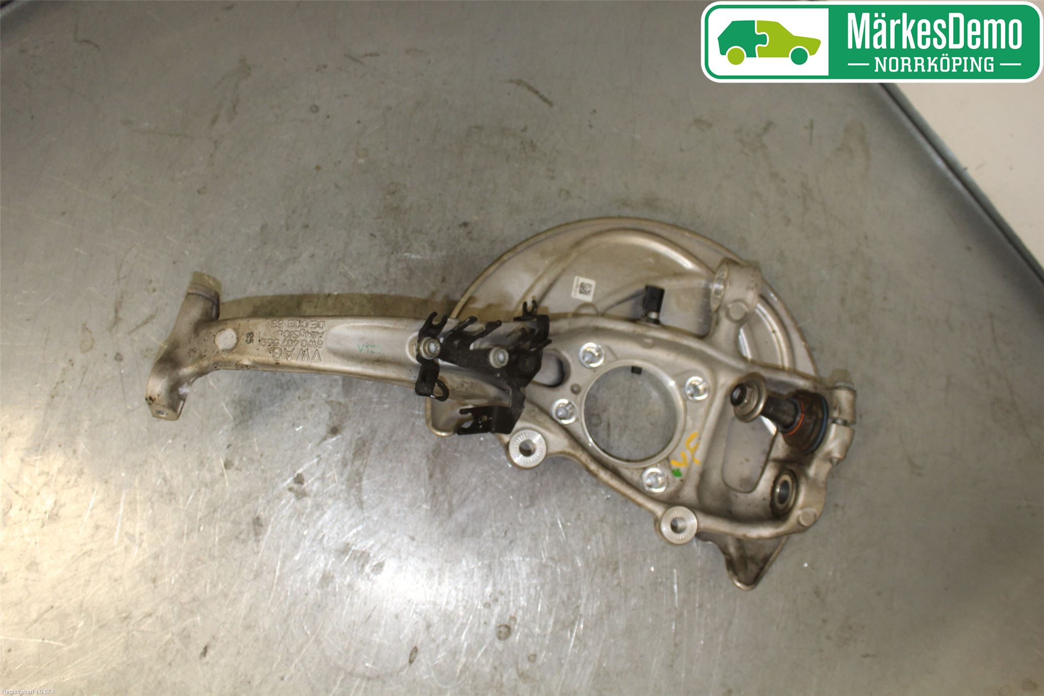 Audi A4/S4 B9 16-19 Spindel Vf