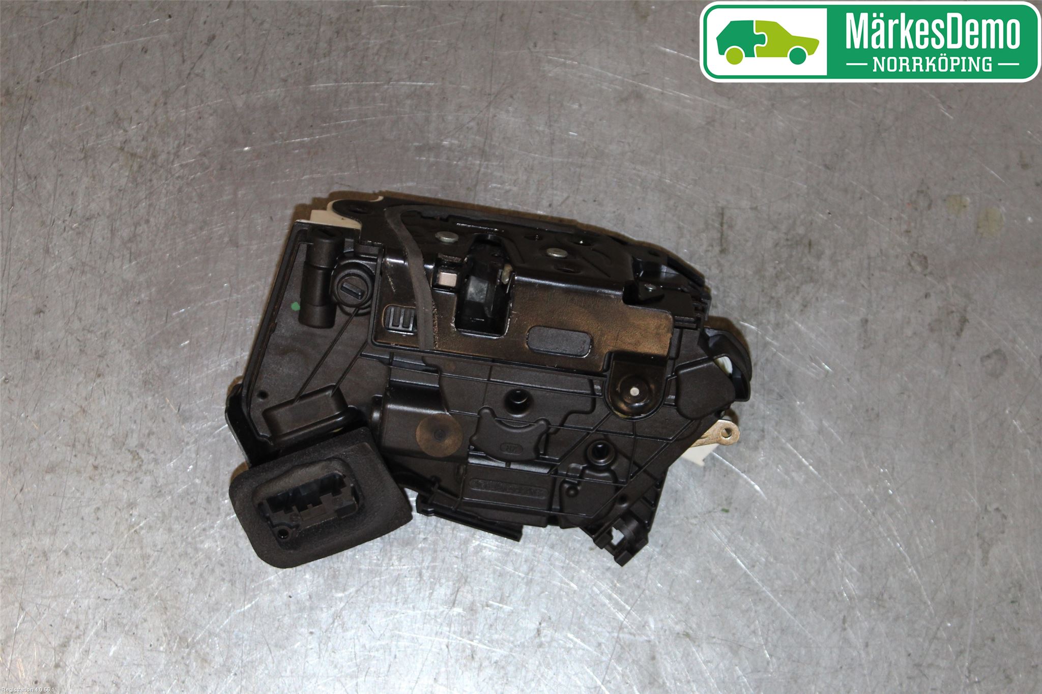 Volkswagen VW POLO 10-17 Dørlås - Låsekasse