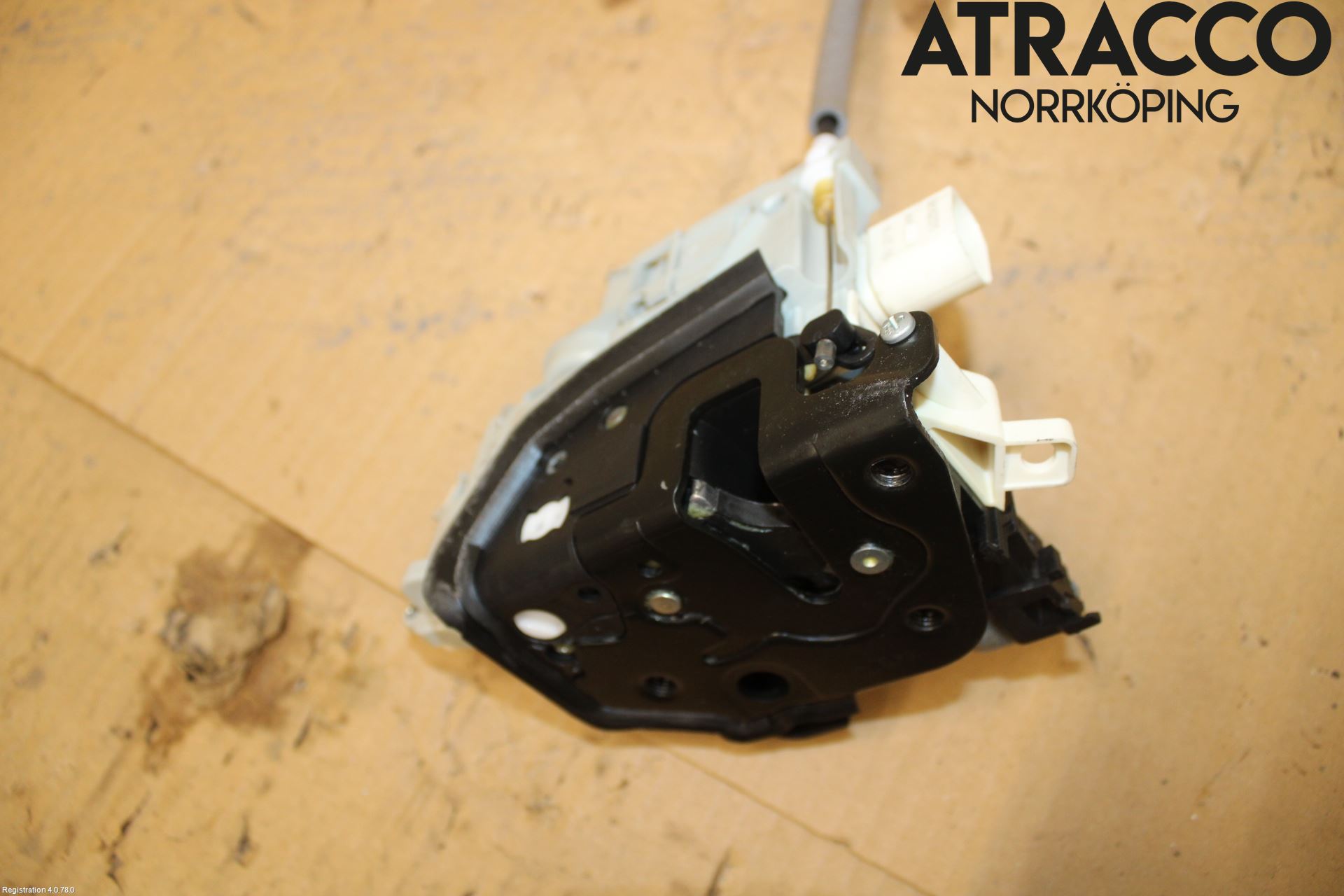 Audi A4/S4 B9 16-19 Dørlås - Låsekasse