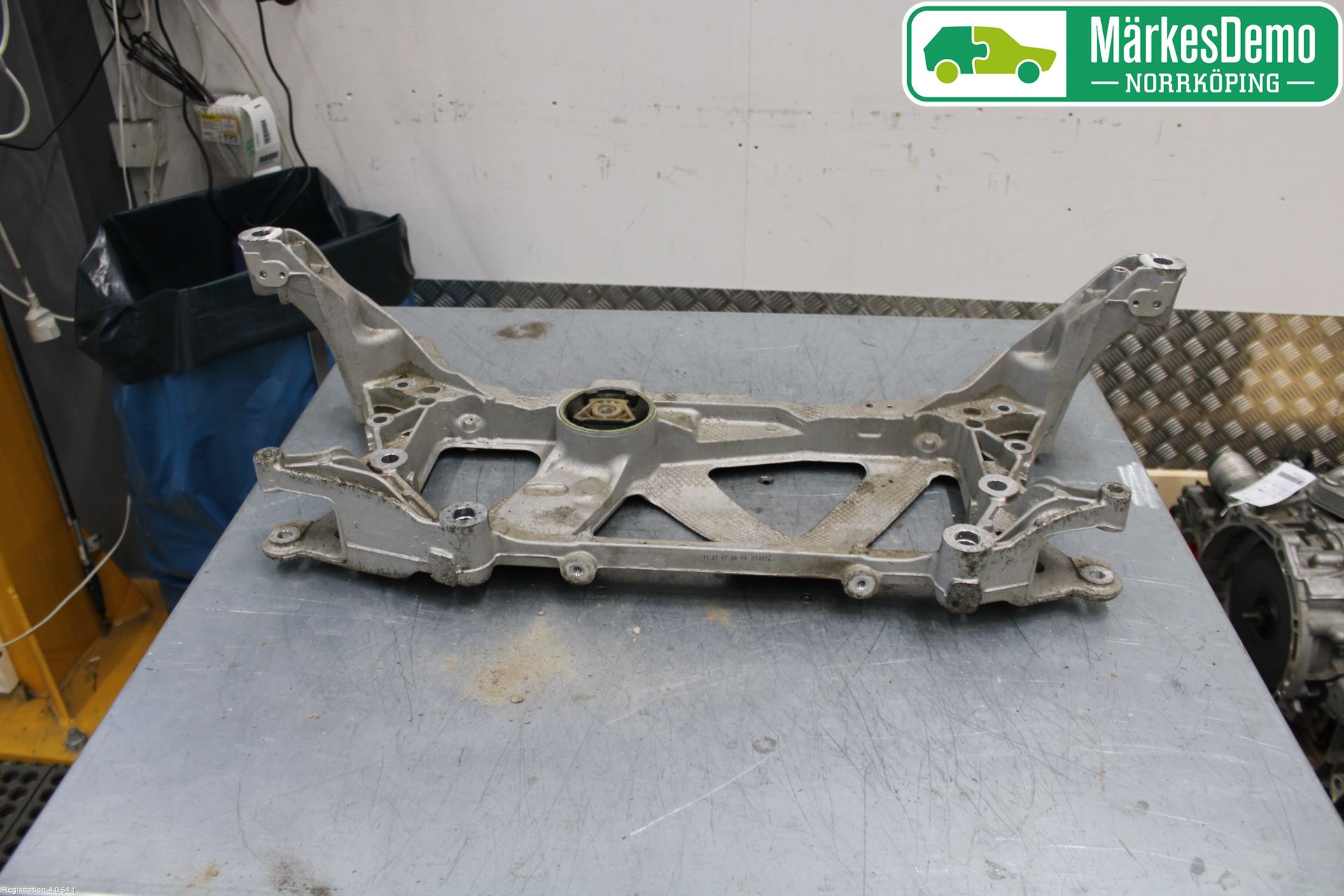 Audi A3/S3 8V 13-20 Forstillingsbjelke(Tvergående)