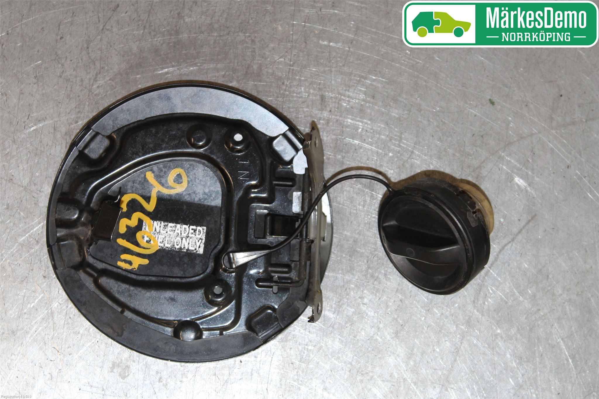 Toyota COROLLA VERSO 04-07 Drivstoff Tankluke