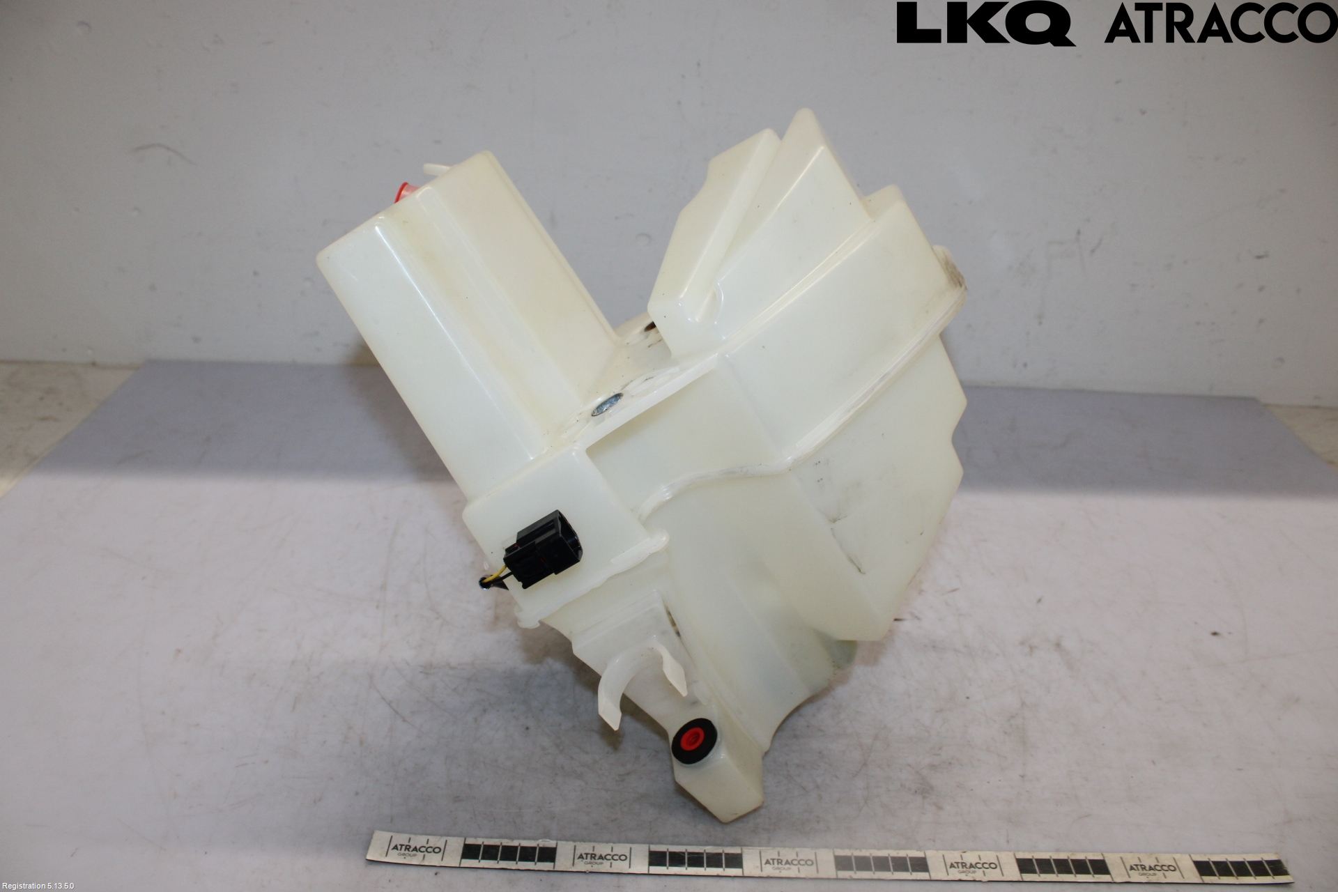 Volvo XC90 07-14 Spylerbeholder Frontrute-Lykte