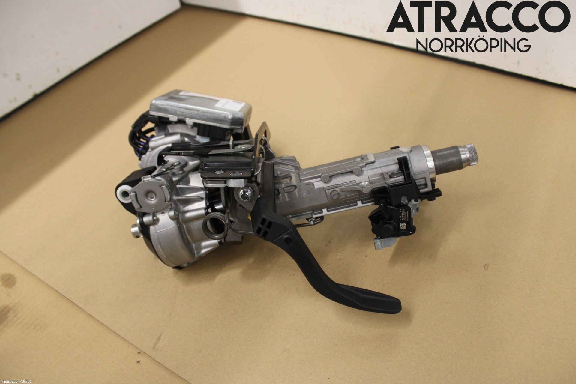 Volkswagen VW POLO VI 18->> Rattakselaggregat Innebygd Servo