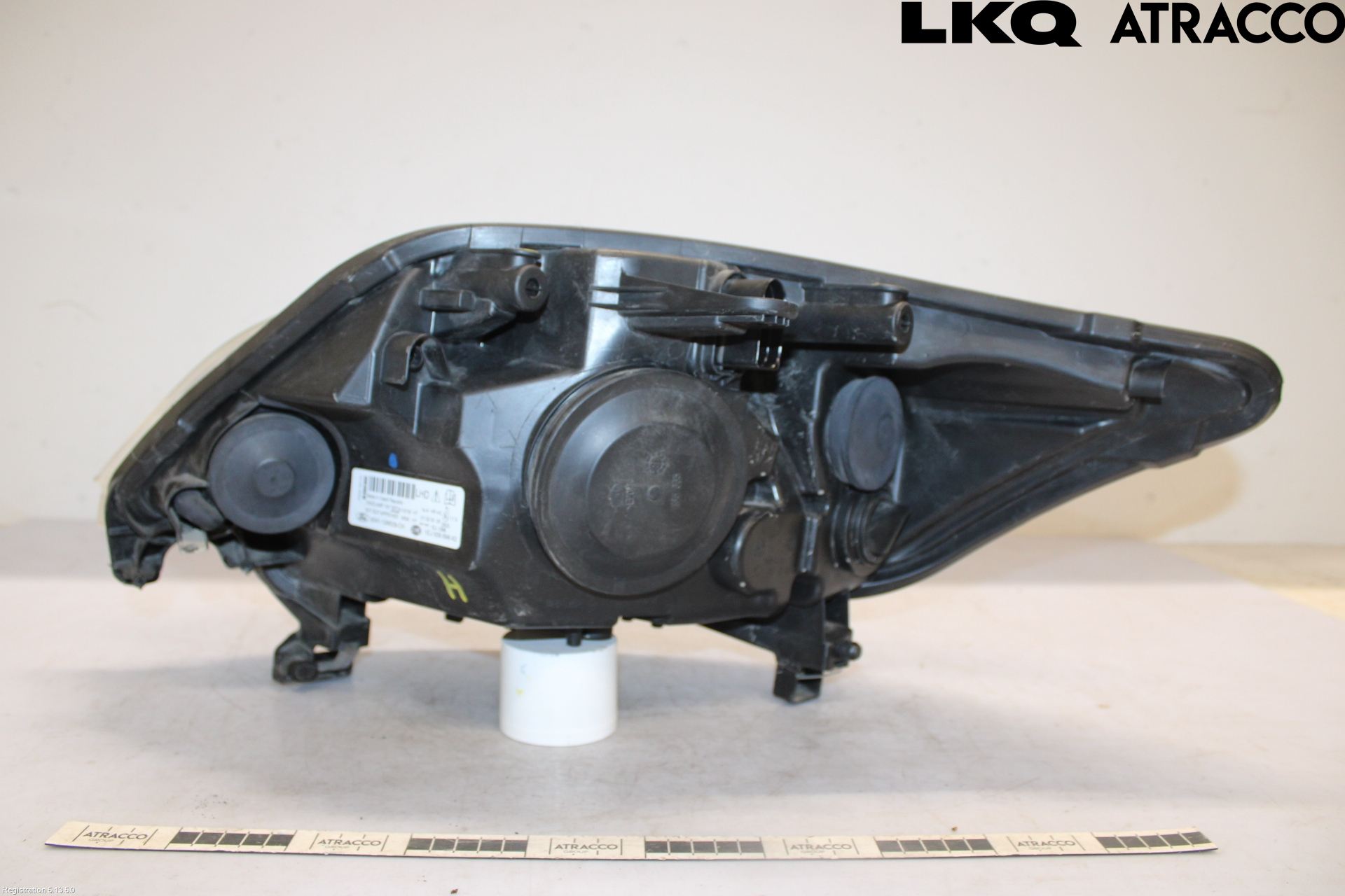 Ford KUGA 08-12 Frontlykt Høyre