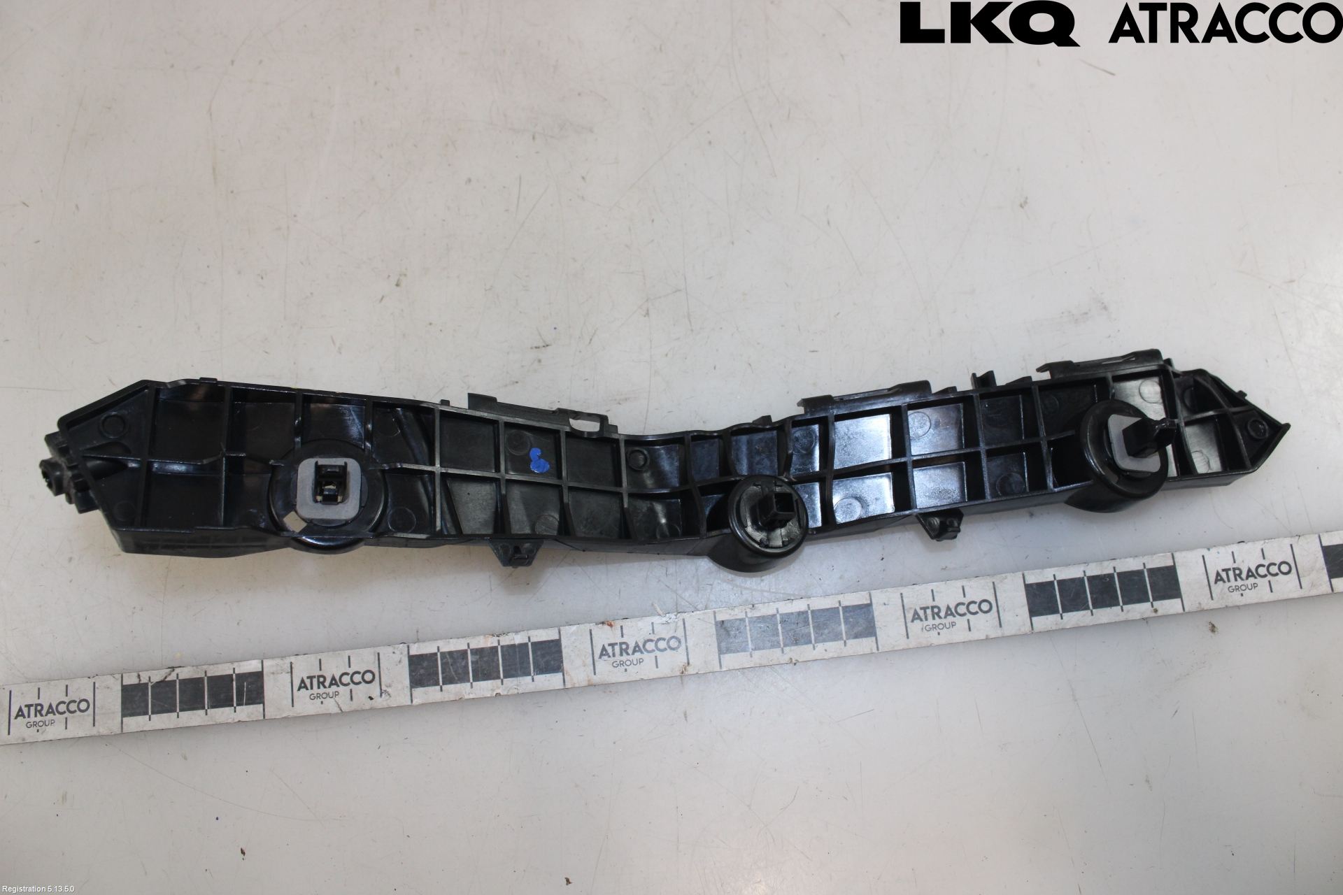 Toyota YARIS CROSS XP21 21- Støtfangerfeste Bak Høyre