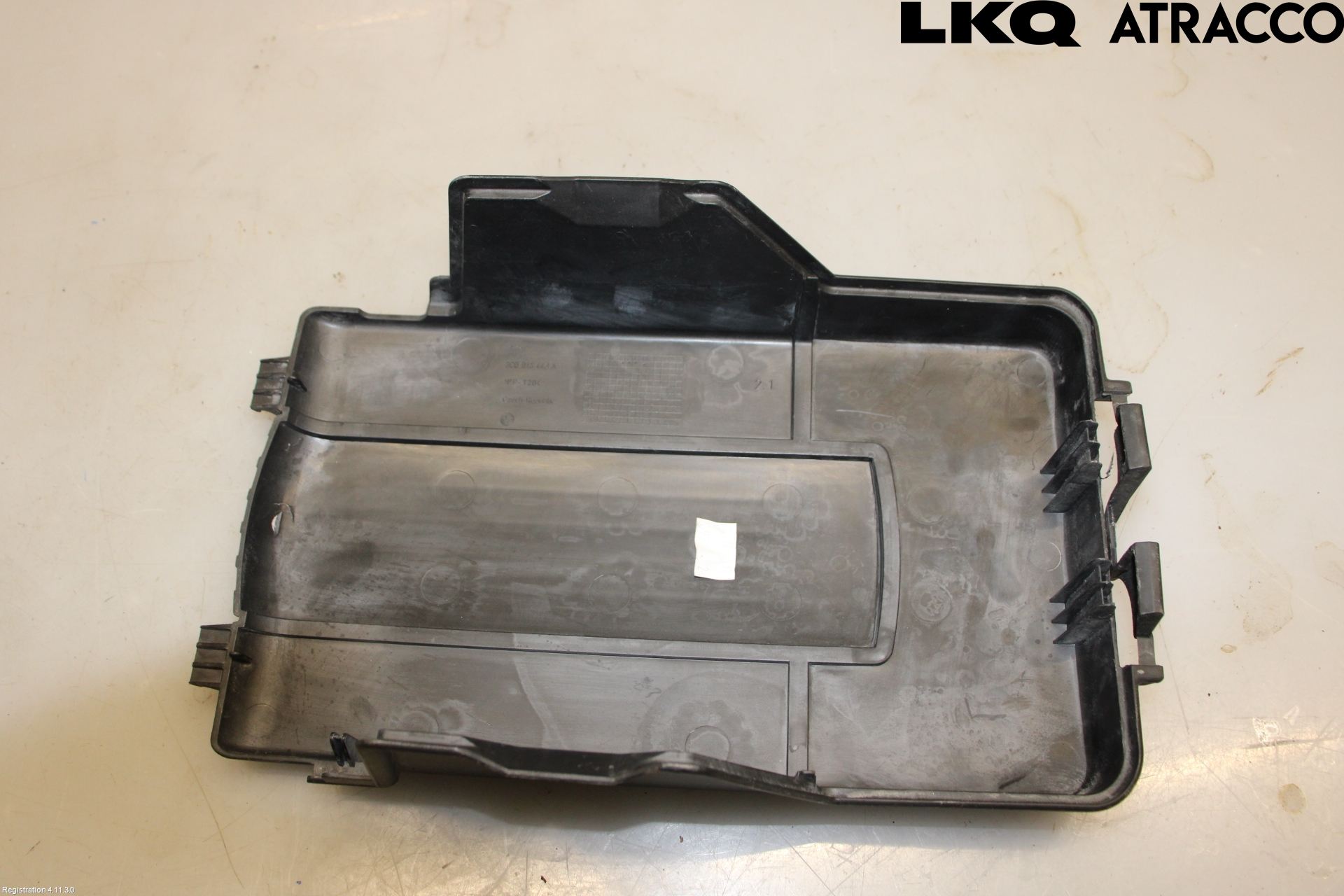 Audi A3/S3 05-13 Batterikasse - Feste - Holder