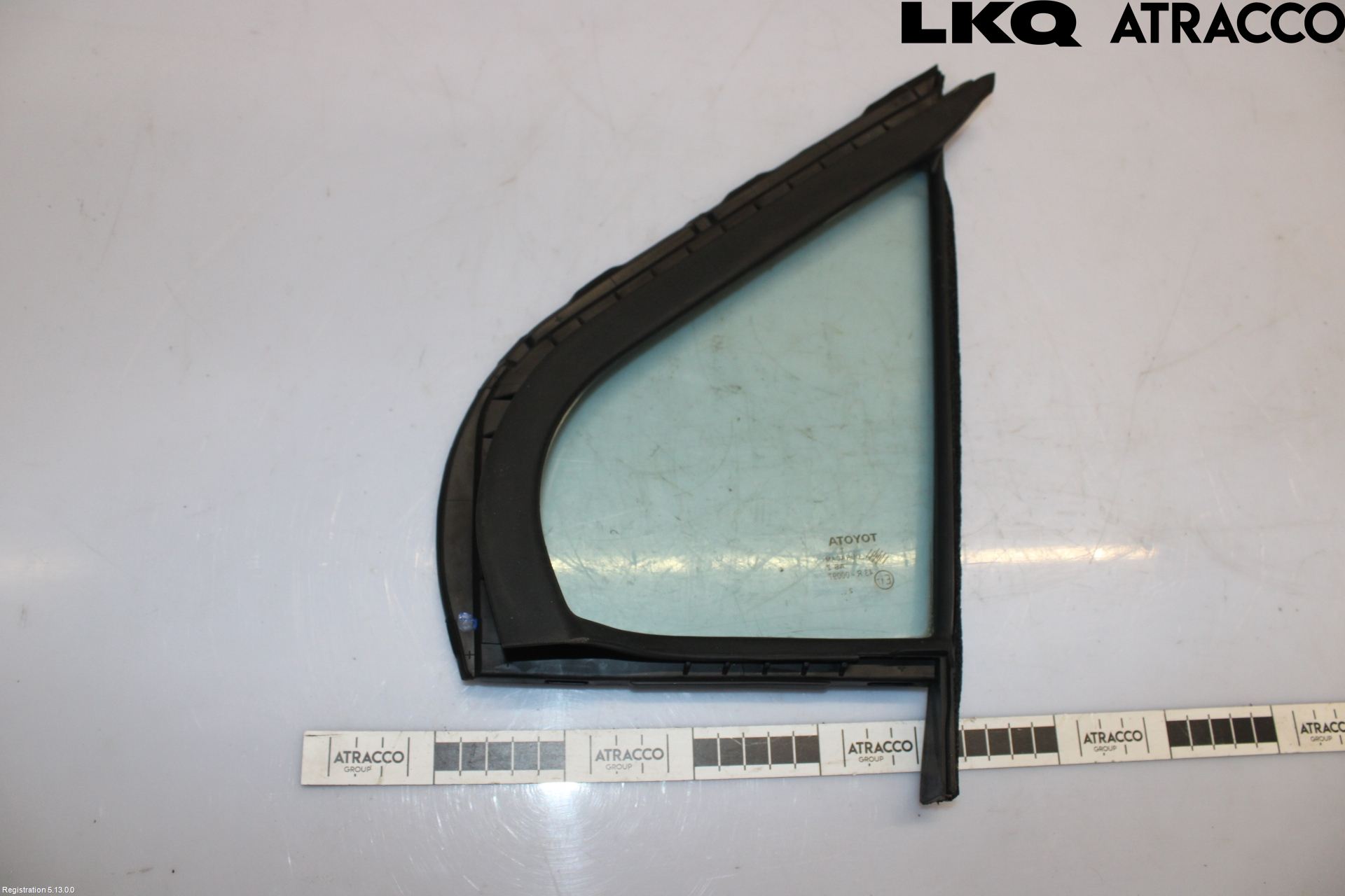 Toyota YARIS XP130 12-14 Dørrute Foran Venstre Trekant