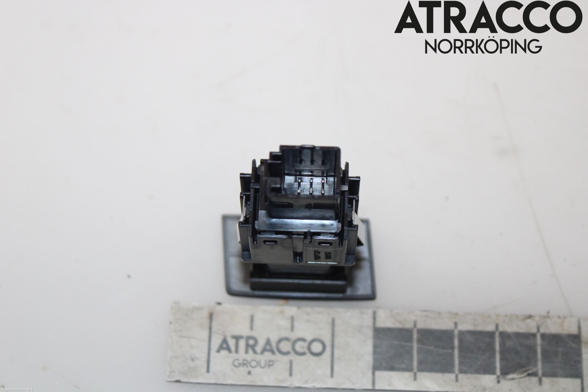 Volkswagen VW TOUAREG CR 18- Bryter Varmesete