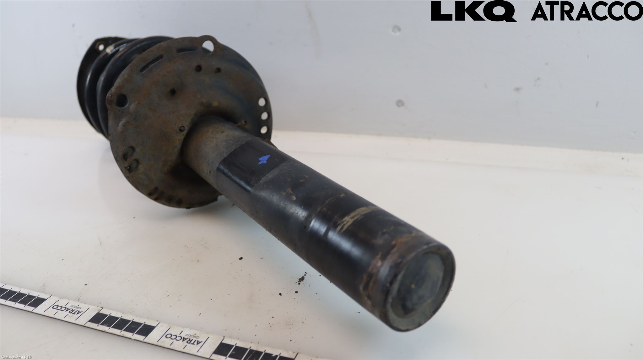 Volkswagen VW PASSAT 15-19 Fjærbein Foran Høyre