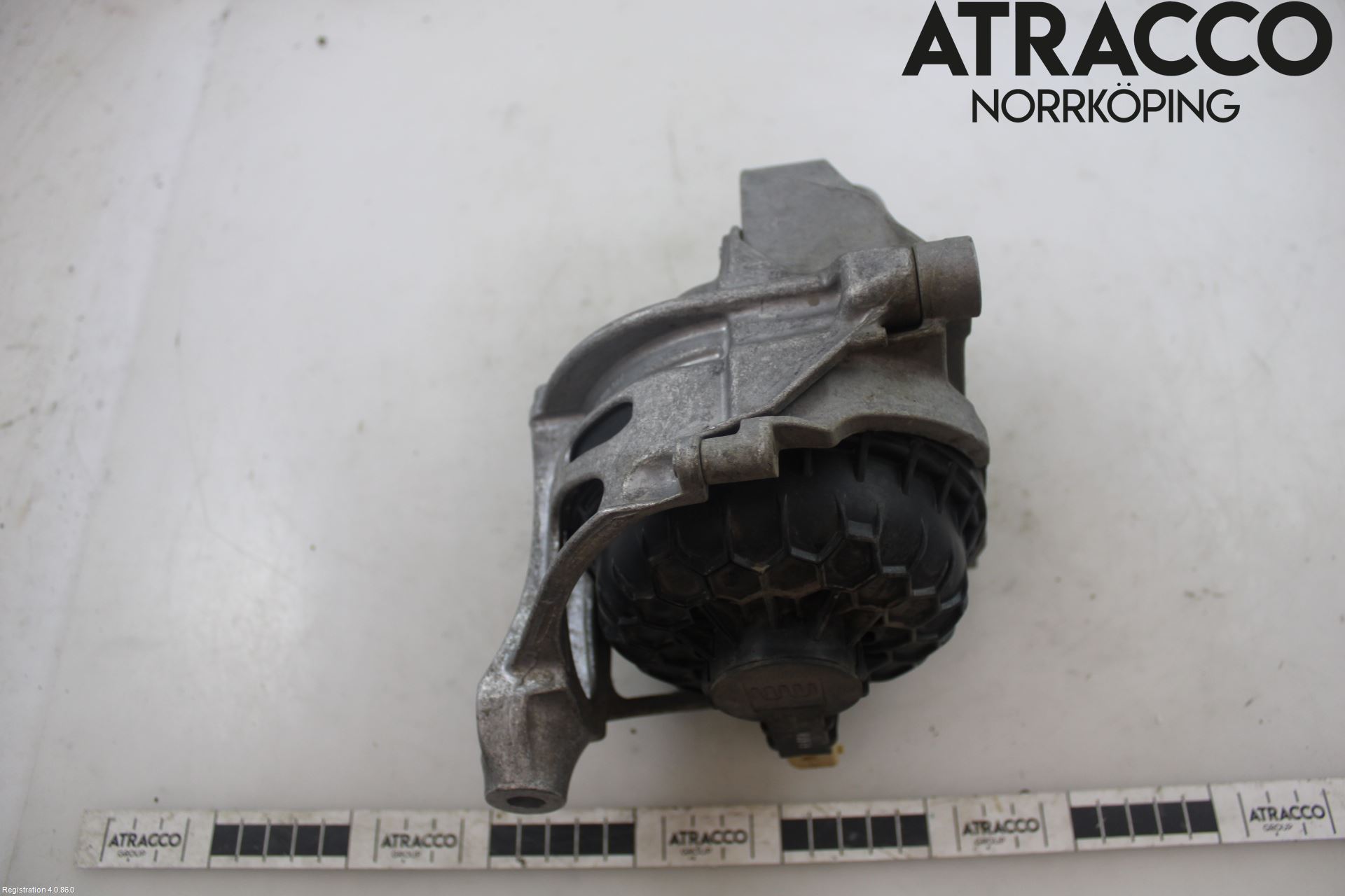 Audi A6 F2/C8 19- Motor Feste Gummi