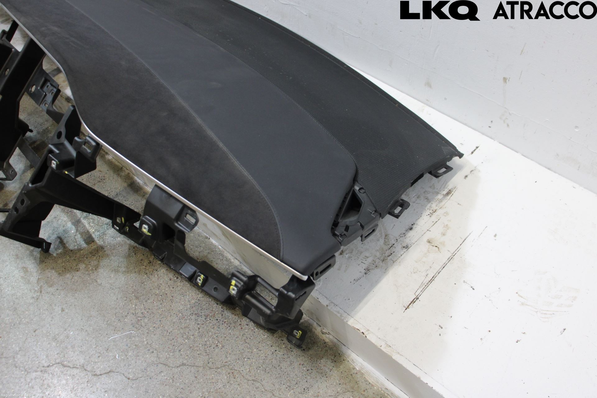 Tesla MODEL X 16- Dashbord