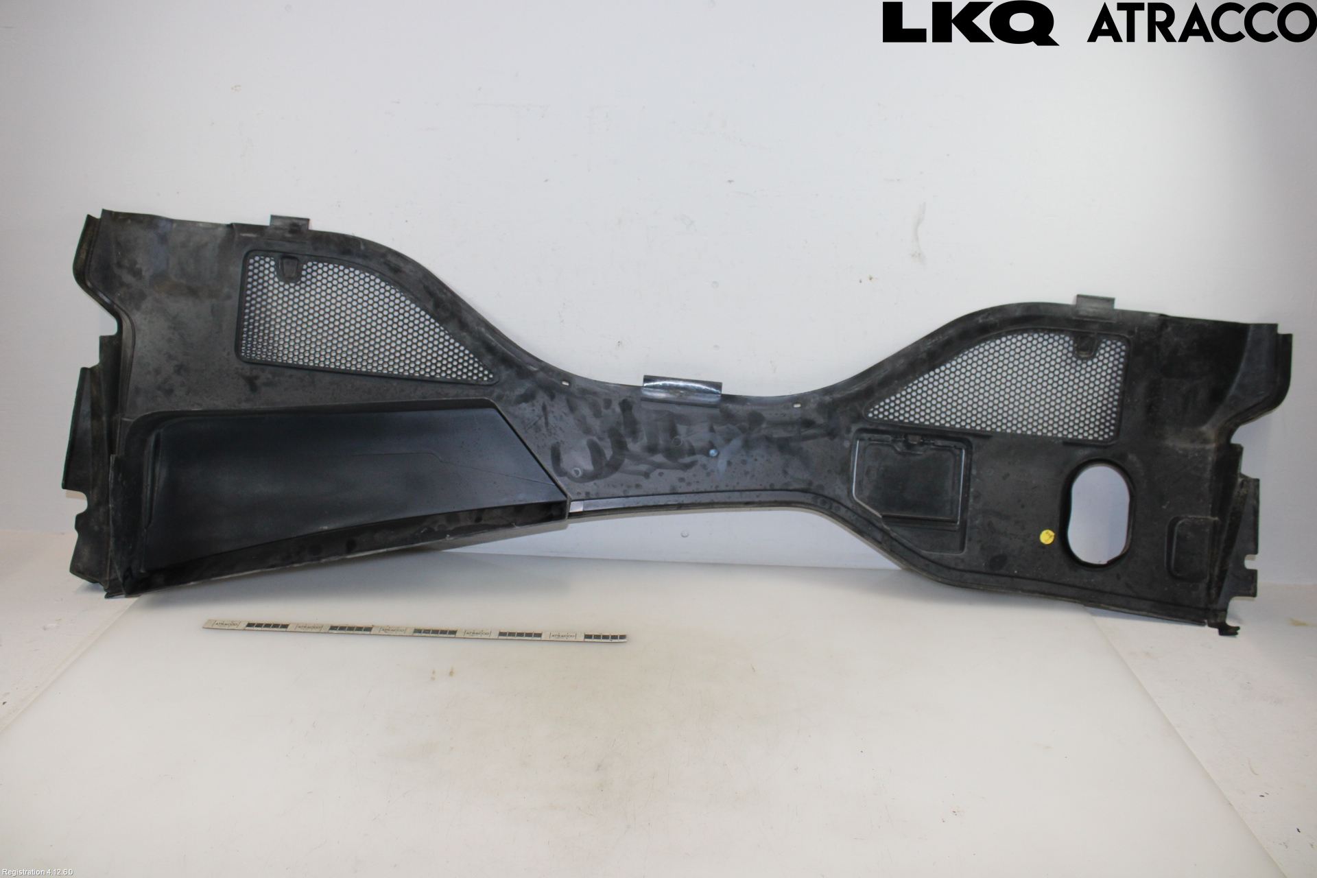Audi A6 ALLROAD 12-18 Visker Deksel-Grill-Under Frr