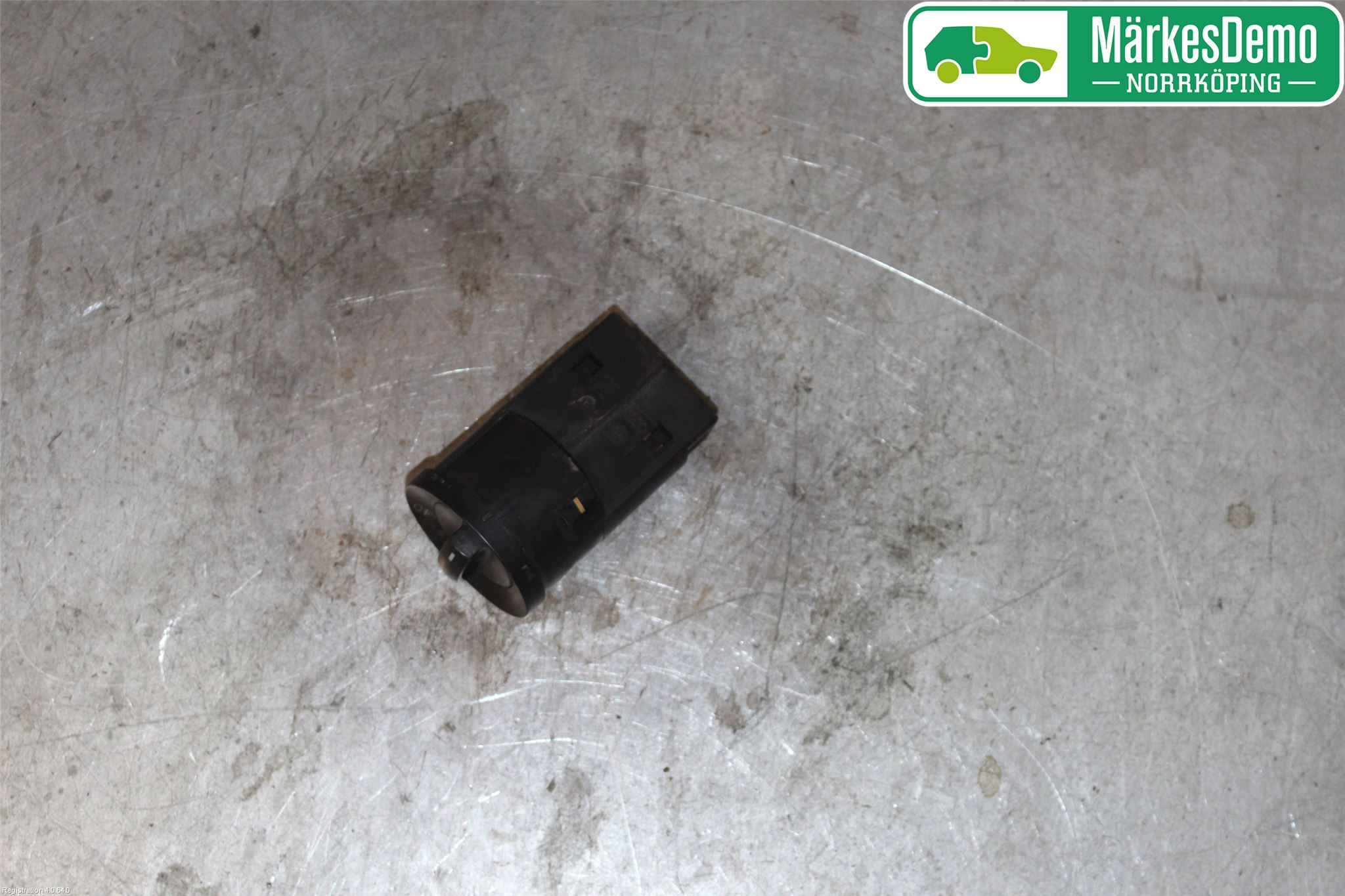Volkswagen VW TRANSP/CARAVELLE (T5) 04-15 Bryter Hovedlys