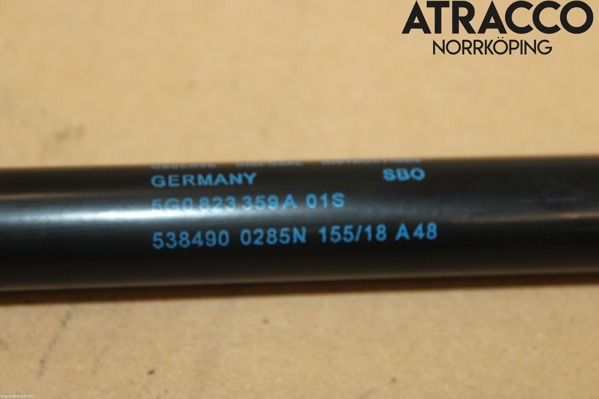 Volkswagen VW GOLF / E-GOLF VII 13-20 Panser Demper-Gassfjær