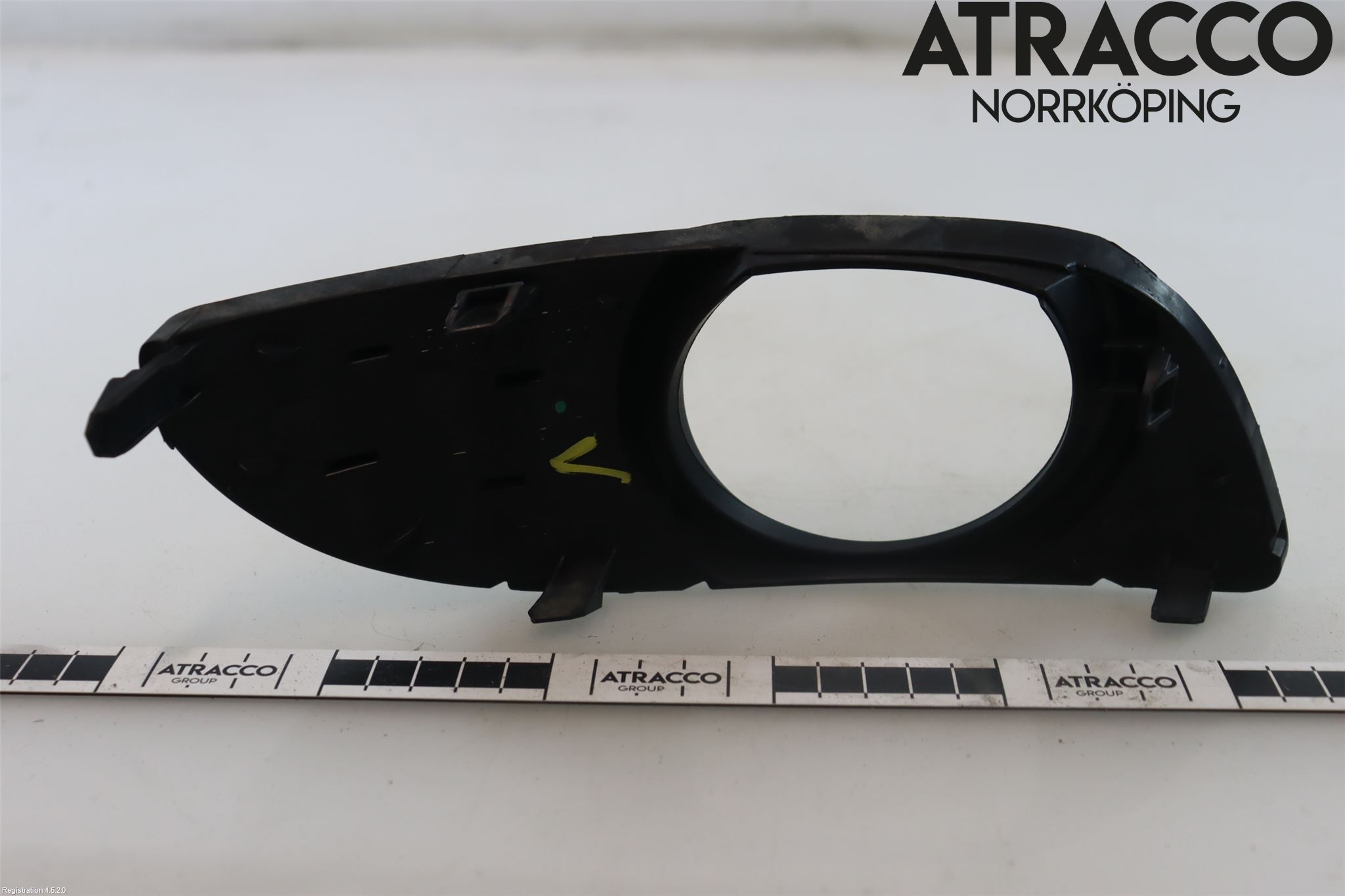 Toyota YARIS P1 03-05 Frontlykt Kurve-Tåkelys Ramme