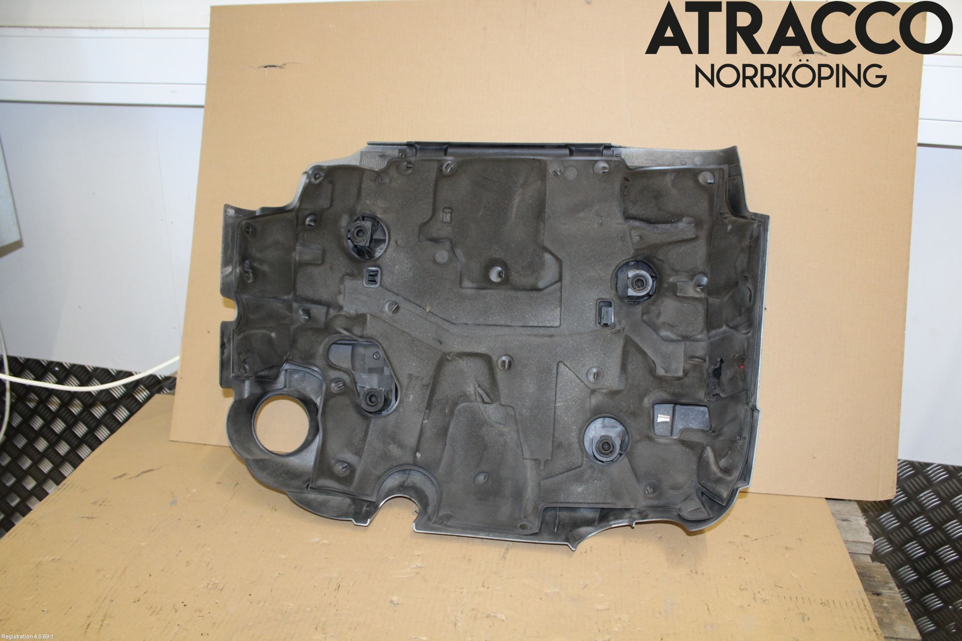 Audi A8/S8 4E  02-09 Motor Deksel Over Motor