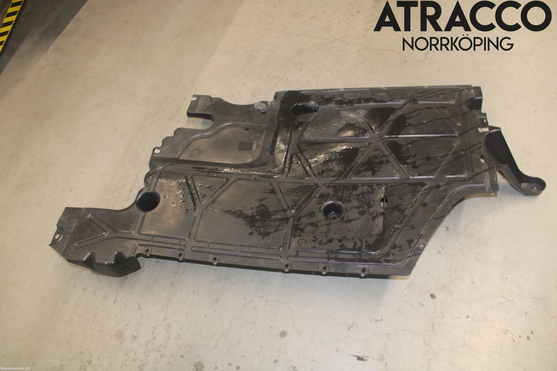 Volkswagen VW TRANSP/CARAVELLE (T7) 22-24 Bunnplate U Motor-Gear-Dørk