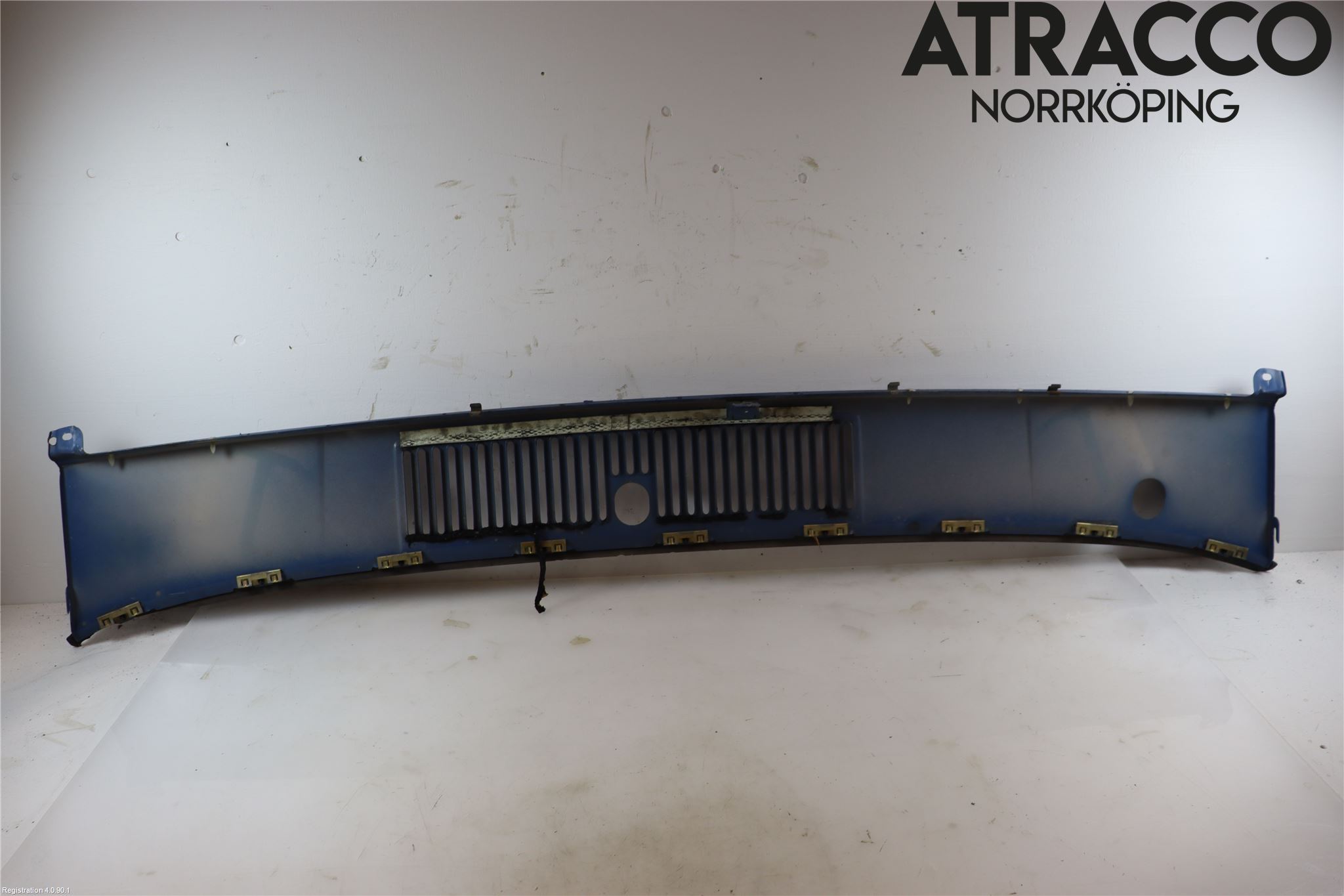 Volvo 740 84-87 Visker Deksel-Grill-Under Frr