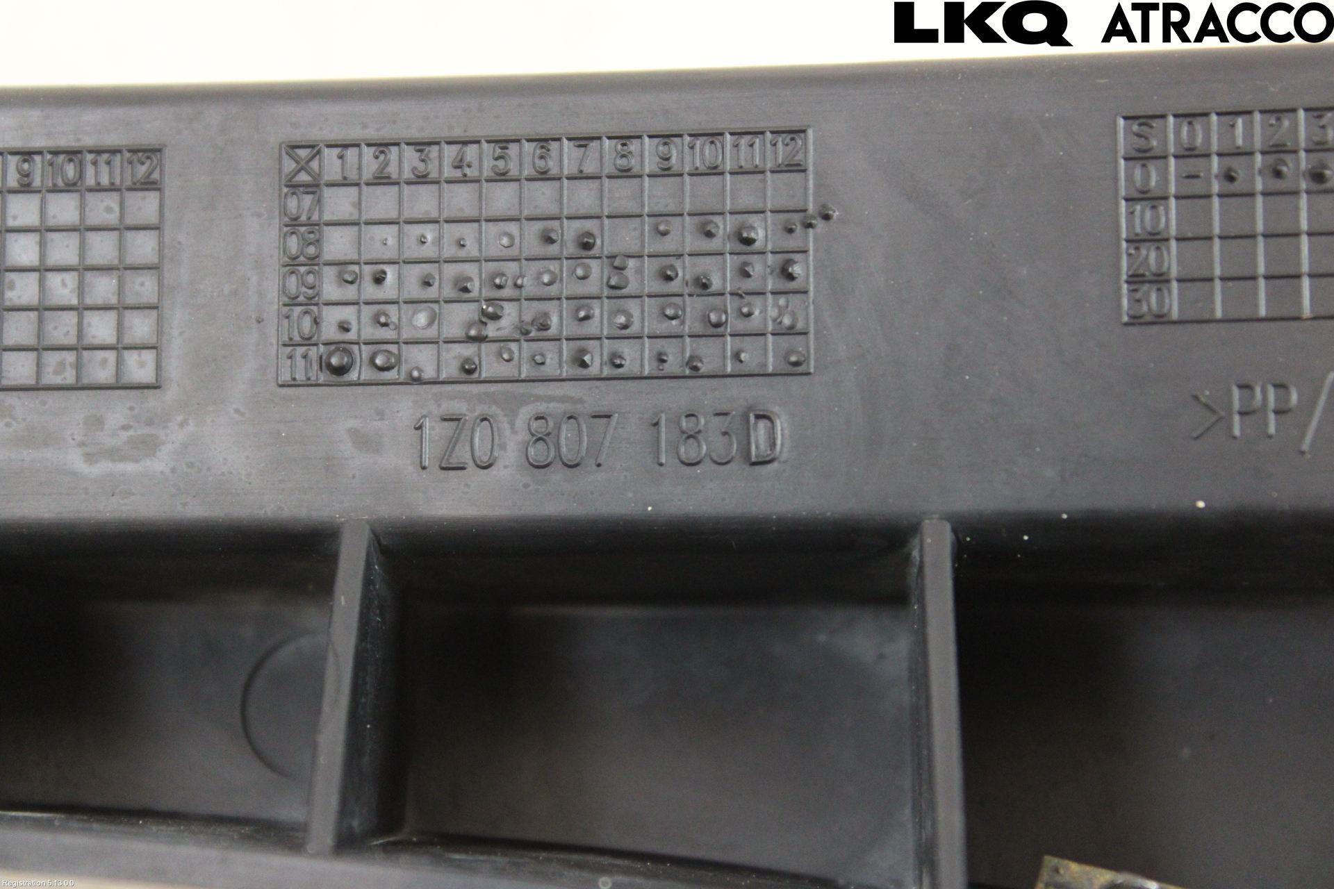 Skoda OCTAVIA (1Z) 05-13 Frontlykt Holder-Feste