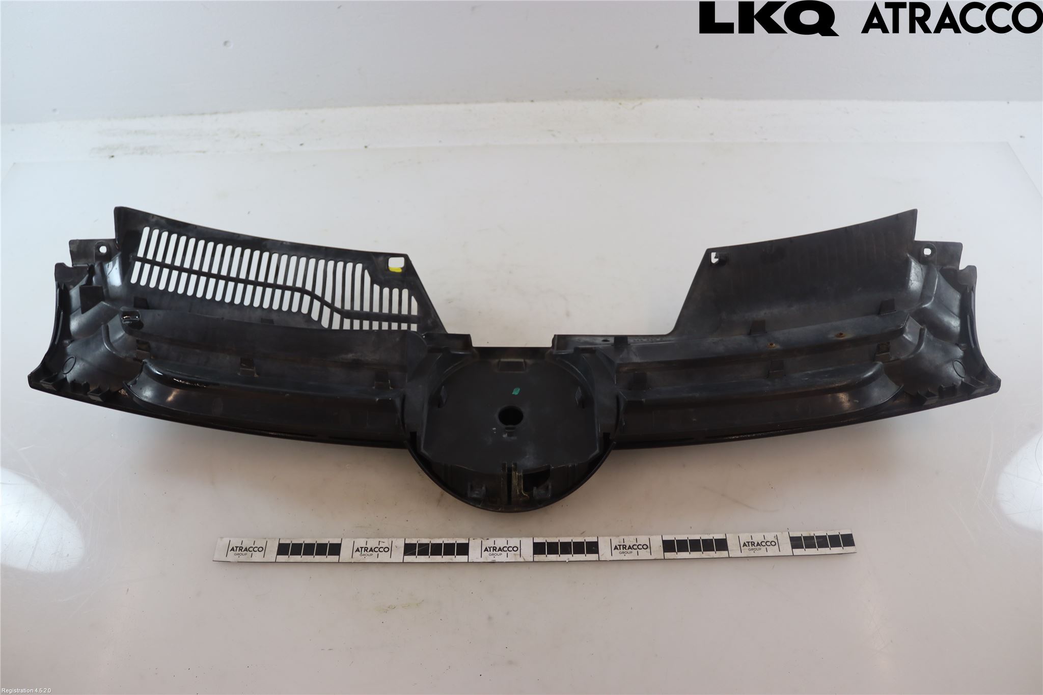 Volkswagen VW GOLF V 04-09 Grill Komplett