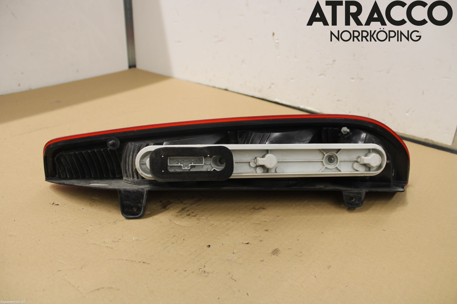 Ford FOCUS     04-07 Baklykt Venstre