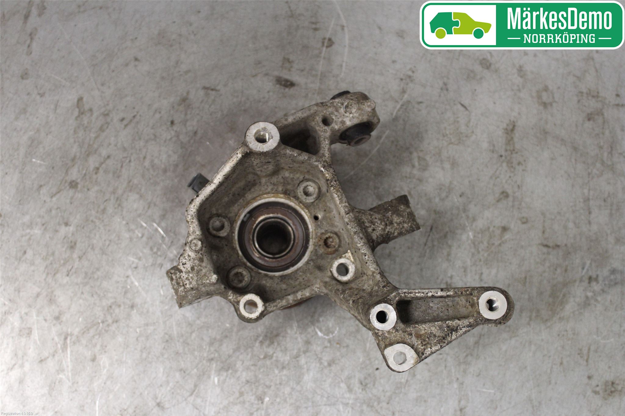 Volkswagen VW PASSAT 11-14 Spindel Hb